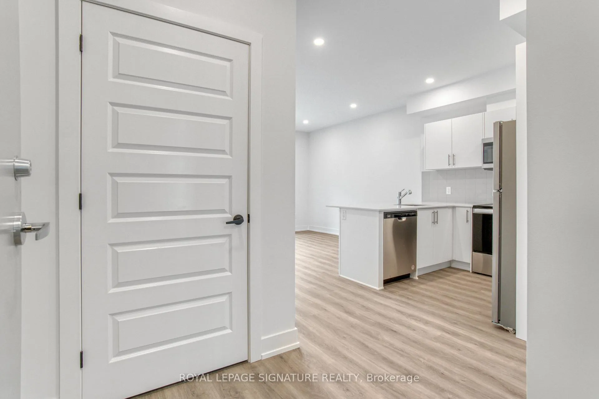 Photo 7 of Unit 108, 1000 Lackner Place, Kitchener — HOMEH