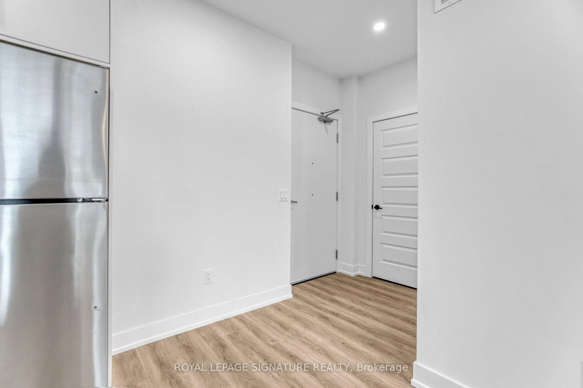 Photo 8 of Unit 108, 1000 Lackner Place, Kitchener — HOMEH