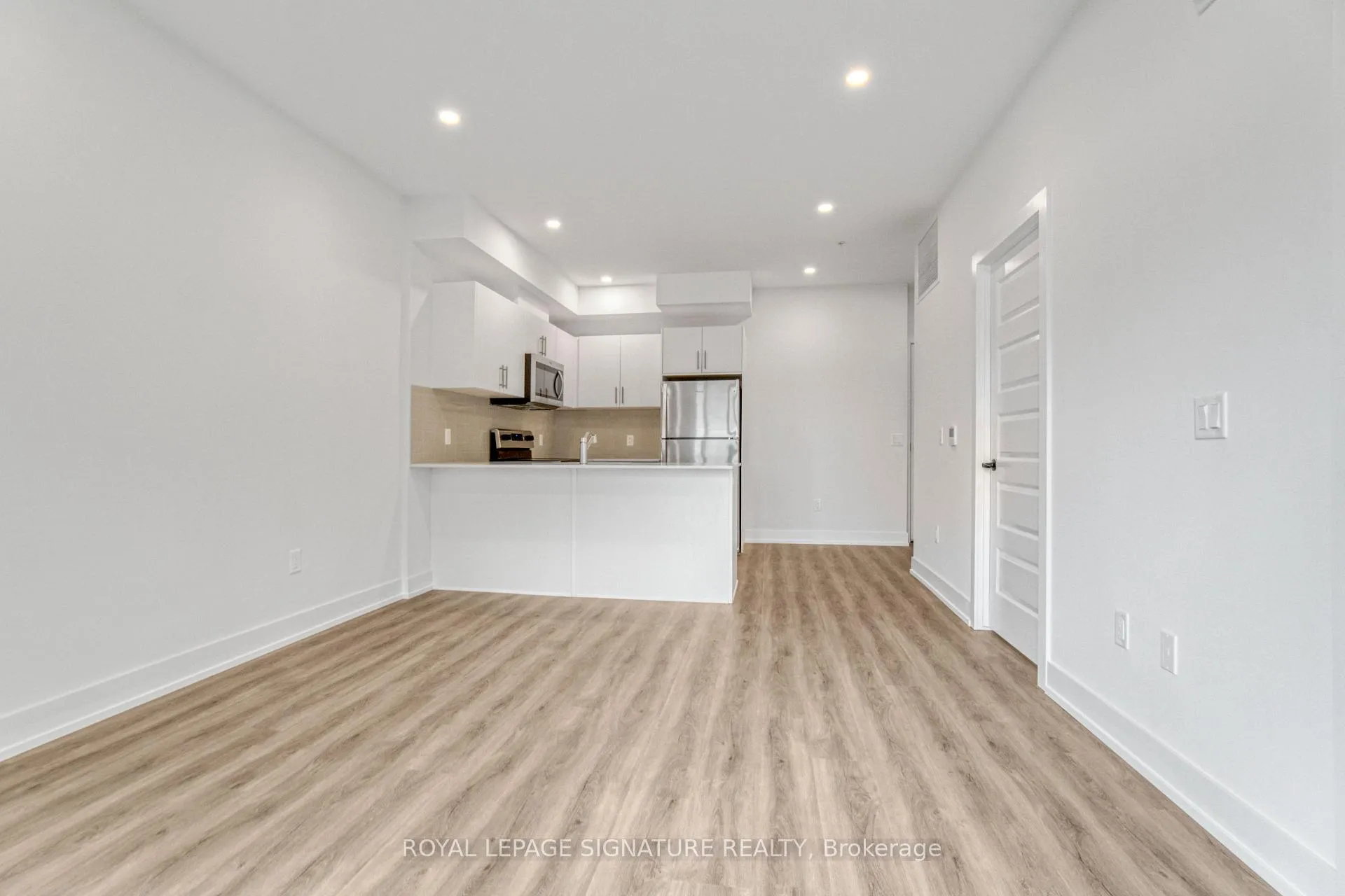 Photo 10 of Unit 108, 1000 Lackner Place, Kitchener — HOMEH