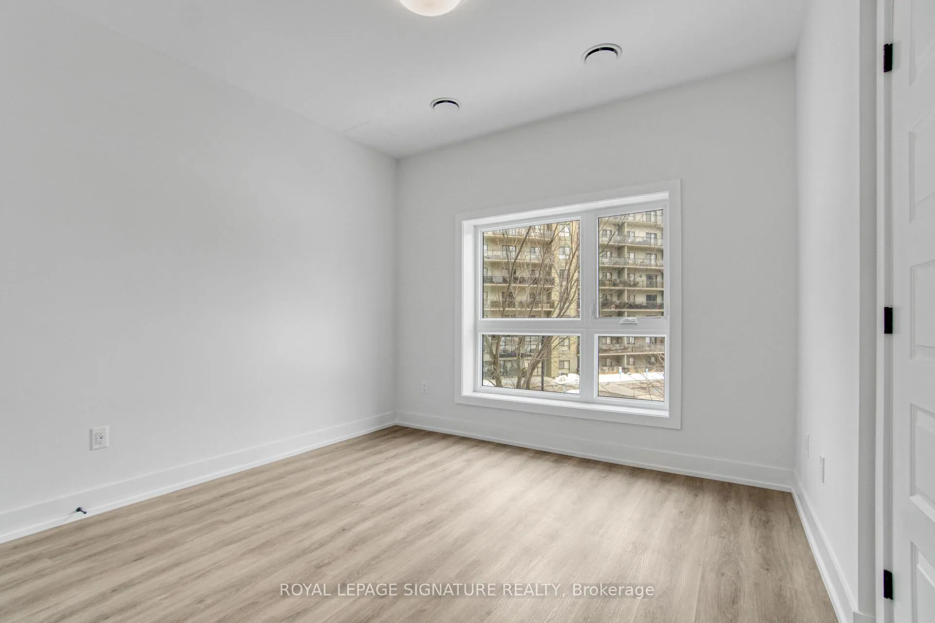 Photo 15 of Unit 108, 1000 Lackner Place, Kitchener — HOMEH