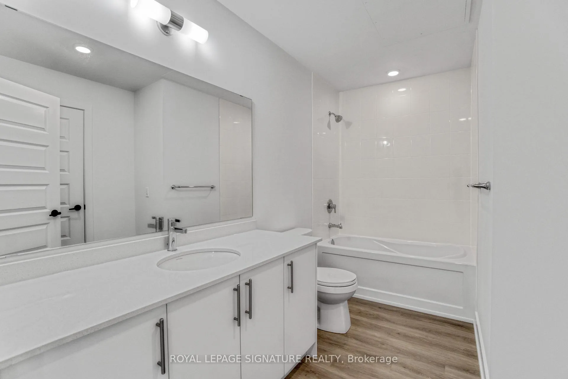 Photo 17 of Unit 108, 1000 Lackner Place, Kitchener — HOMEH