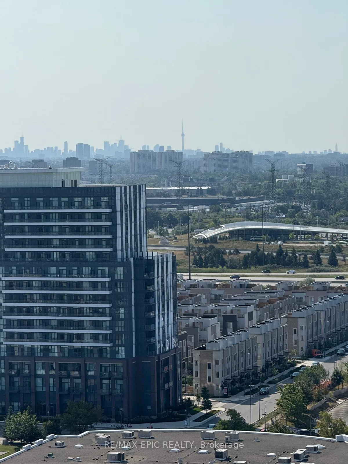 Photo 16 of Unit #2312, 28 Interchange Way, Vaughan, Vaughan Corporate Centre — HOMEH