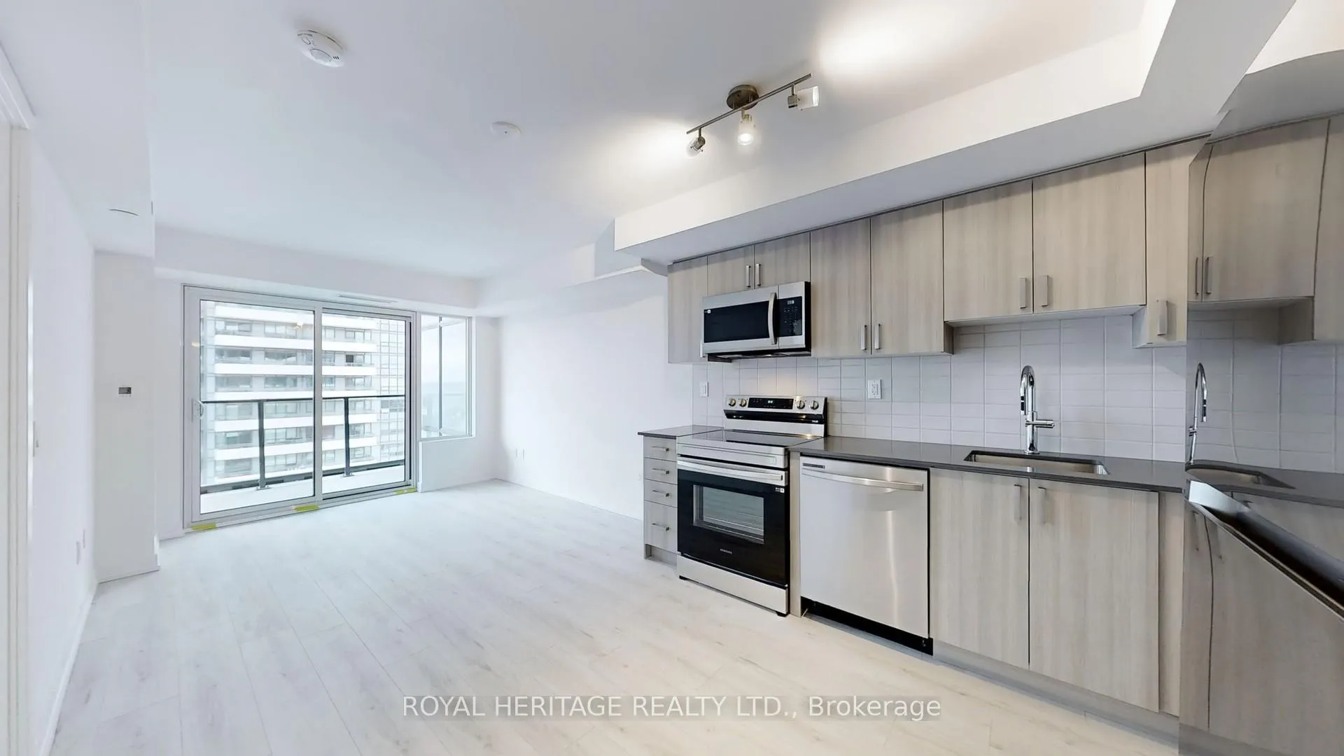Photo 14 of Unit 1207, 1435 Celebration Drive, Pickering, Bay Ridges — HOMEH