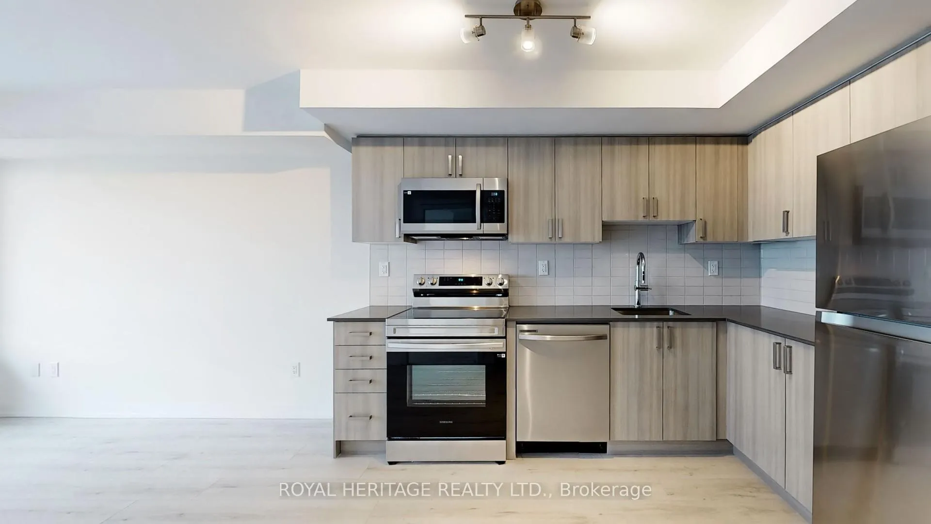 Photo 15 of Unit 1207, 1435 Celebration Drive, Pickering, Bay Ridges — HOMEH