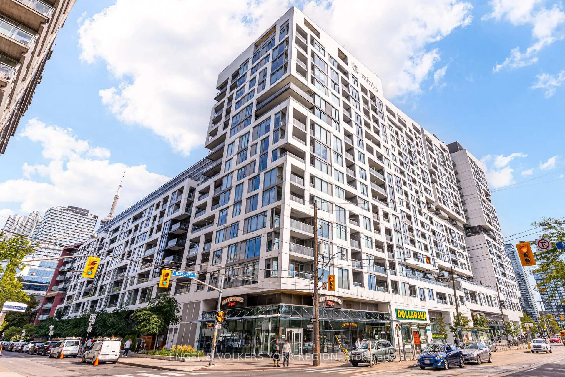 Photo 2 of Unit 1618, 27 Bathurst Street, Toronto, Waterfront Communities — HOMEH