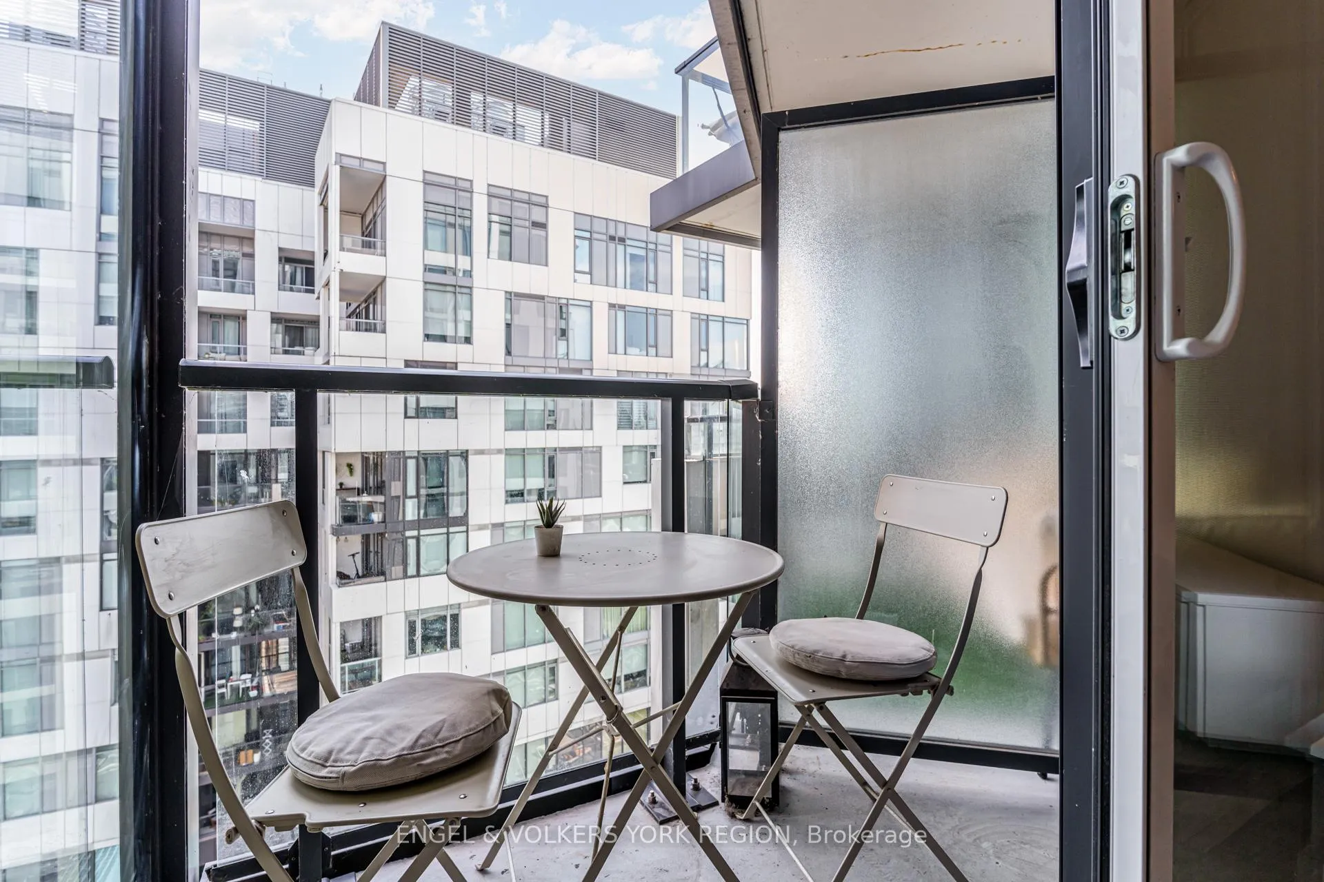 Photo 37 of Unit 1618, 27 Bathurst Street, Toronto, Waterfront Communities — HOMEH