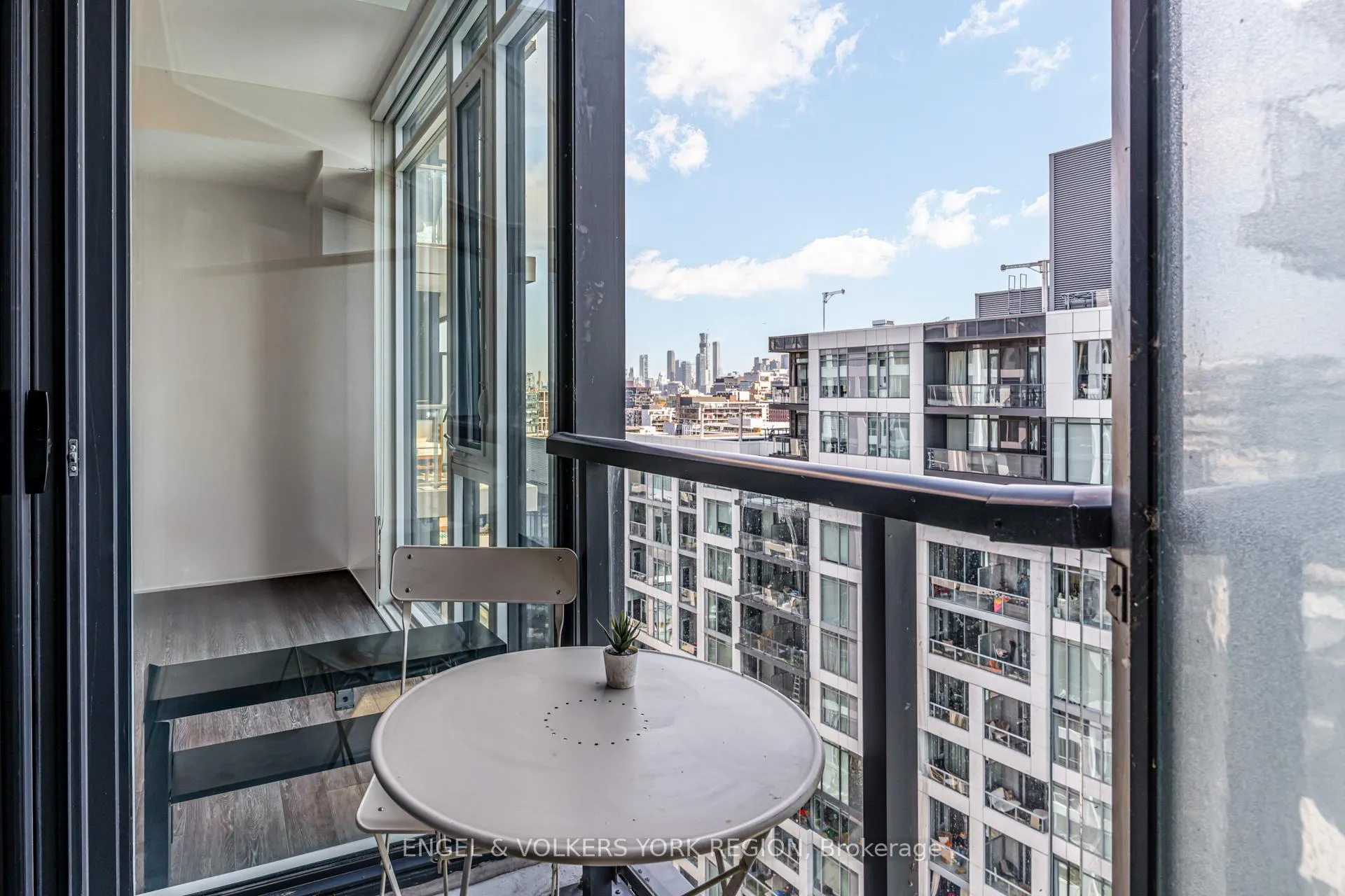 Photo 39 of Unit 1618, 27 Bathurst Street, Toronto, Waterfront Communities — HOMEH