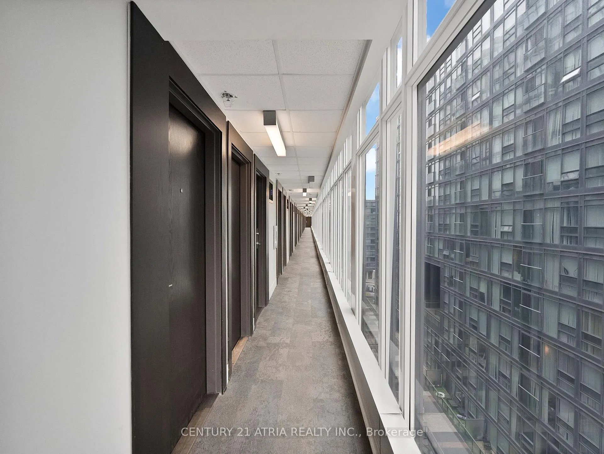 Photo 3 of 36 Lisgar Street, Toronto, Little Portugal — HOMEH