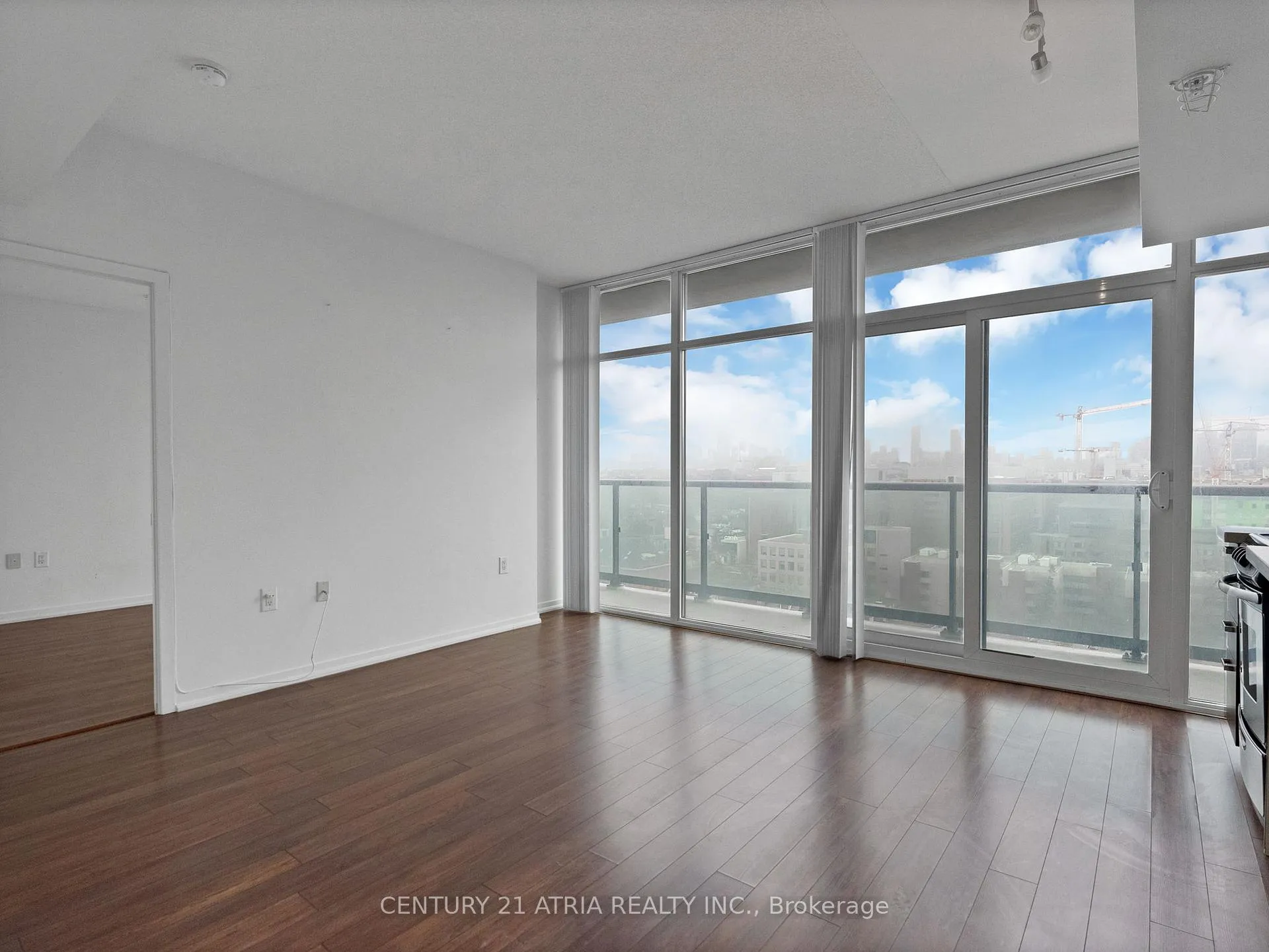 Photo 12 of 36 Lisgar Street, Toronto, Little Portugal — HOMEH