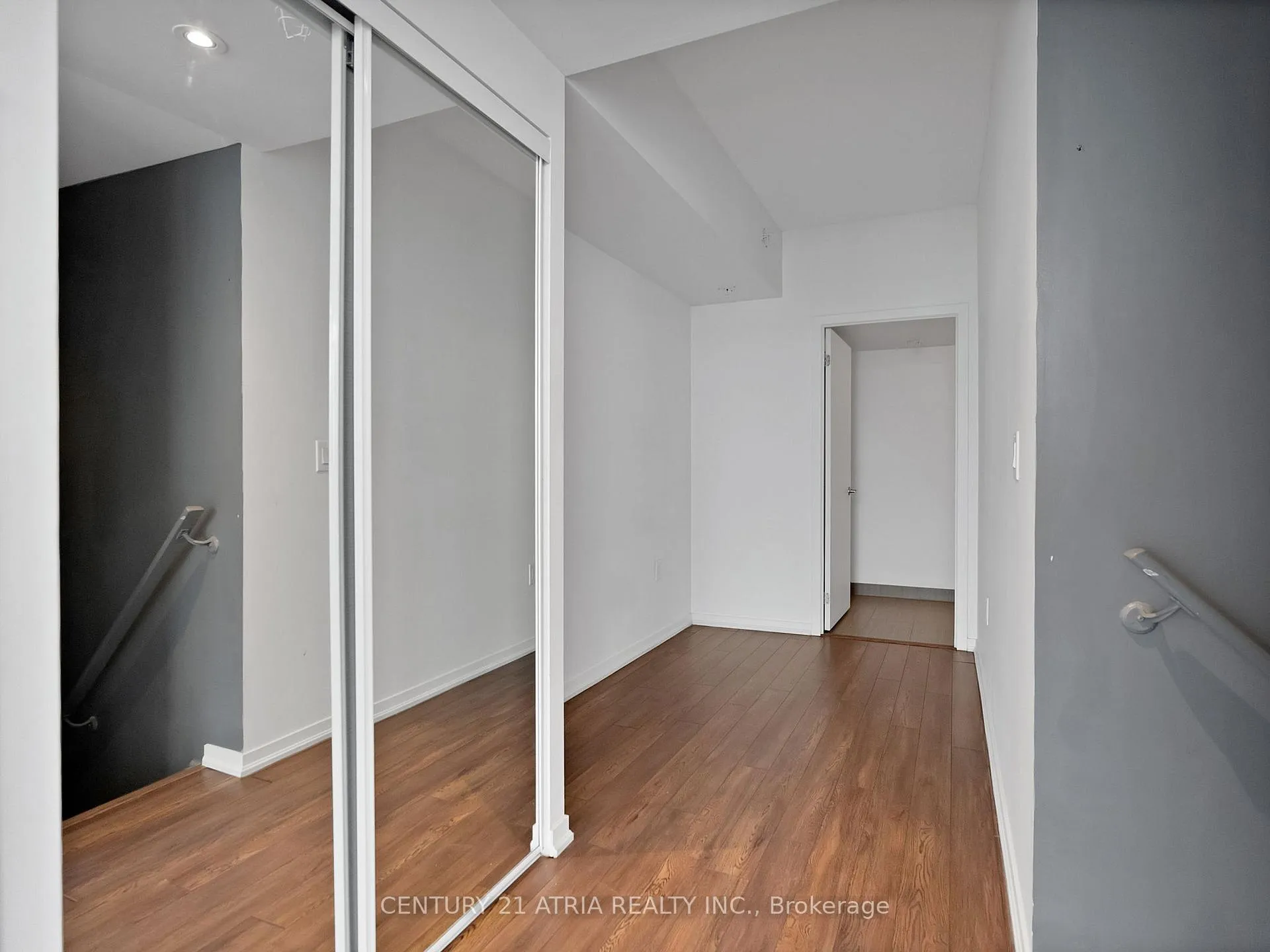 Photo 19 of 36 Lisgar Street, Toronto, Little Portugal — HOMEH