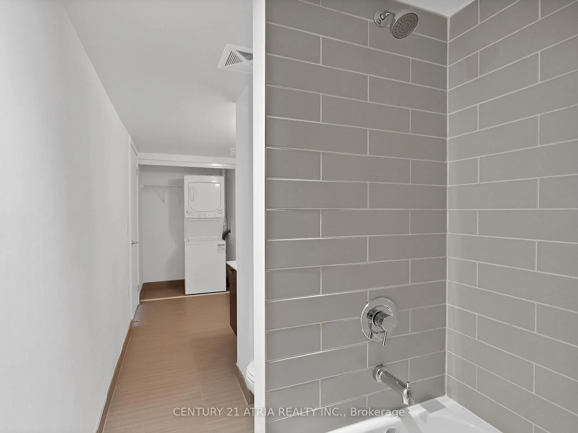 Photo 20 of 36 Lisgar Street, Toronto, Little Portugal — HOMEH