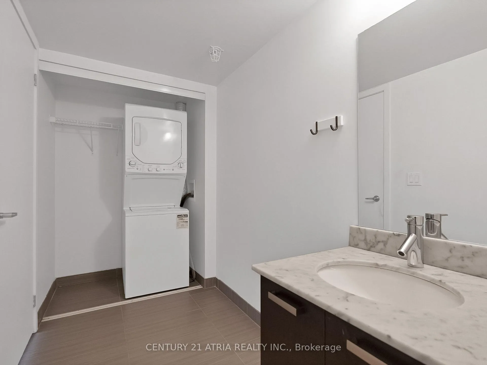 Photo 22 of 36 Lisgar Street, Toronto, Little Portugal — HOMEH