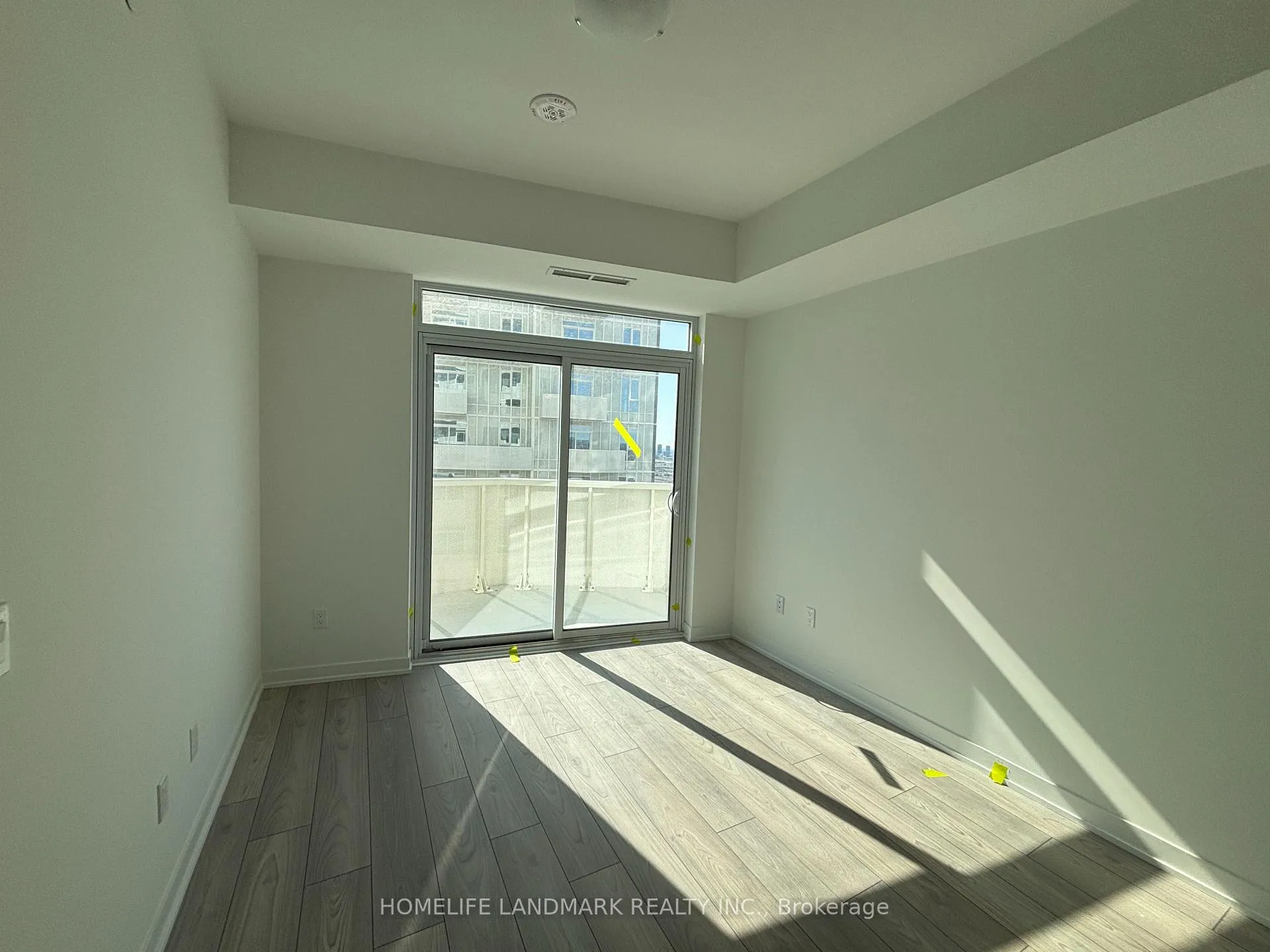 Photo 4 of Unit 2422, 498 Caldari Road, Vaughan, Concord — HOMEH