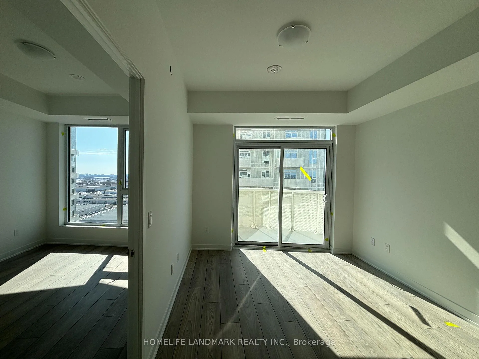 Photo 6 of Unit 2422, 498 Caldari Road, Vaughan, Concord — HOMEH