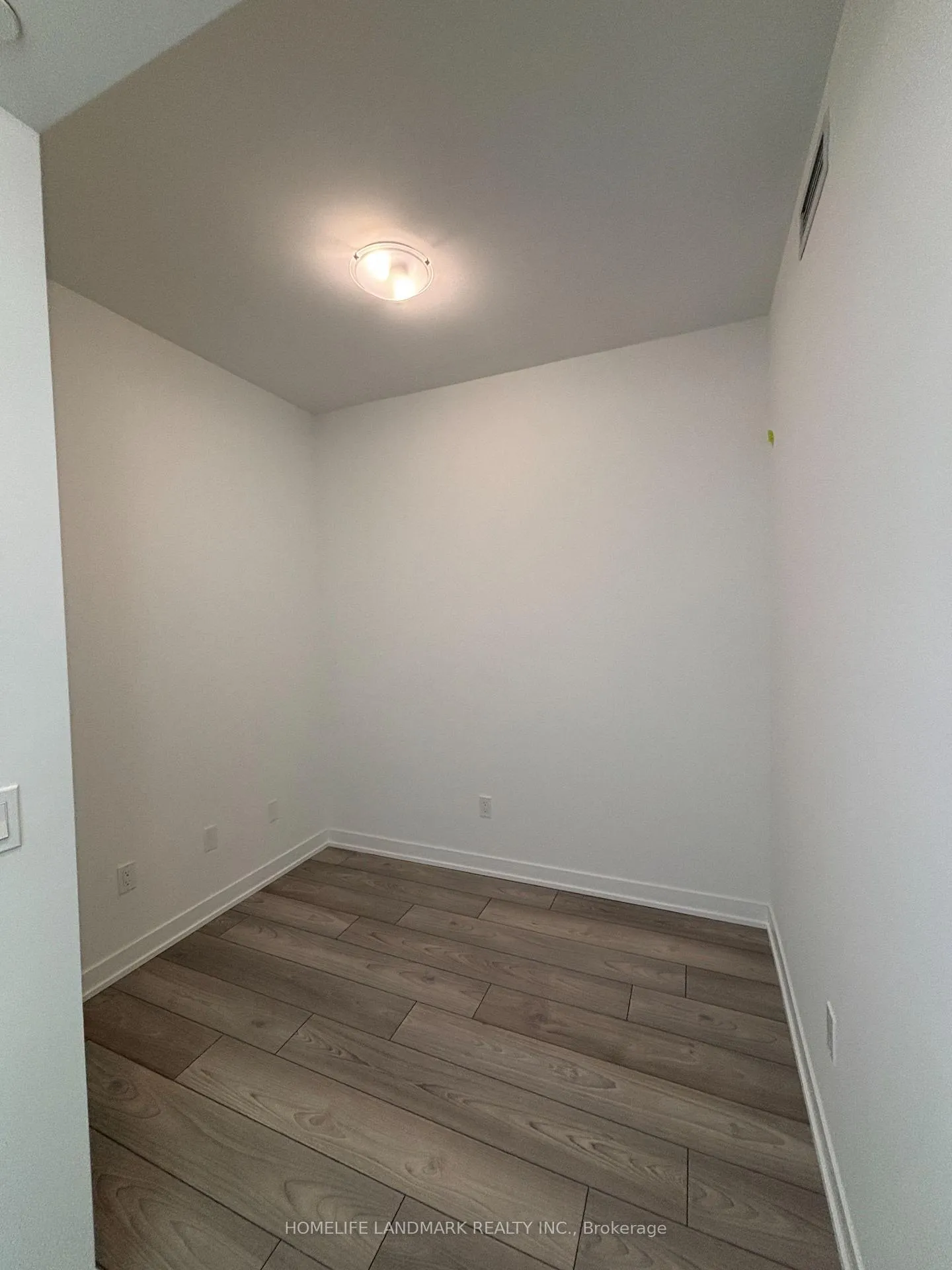 Photo 7 of Unit 2422, 498 Caldari Road, Vaughan, Concord — HOMEH