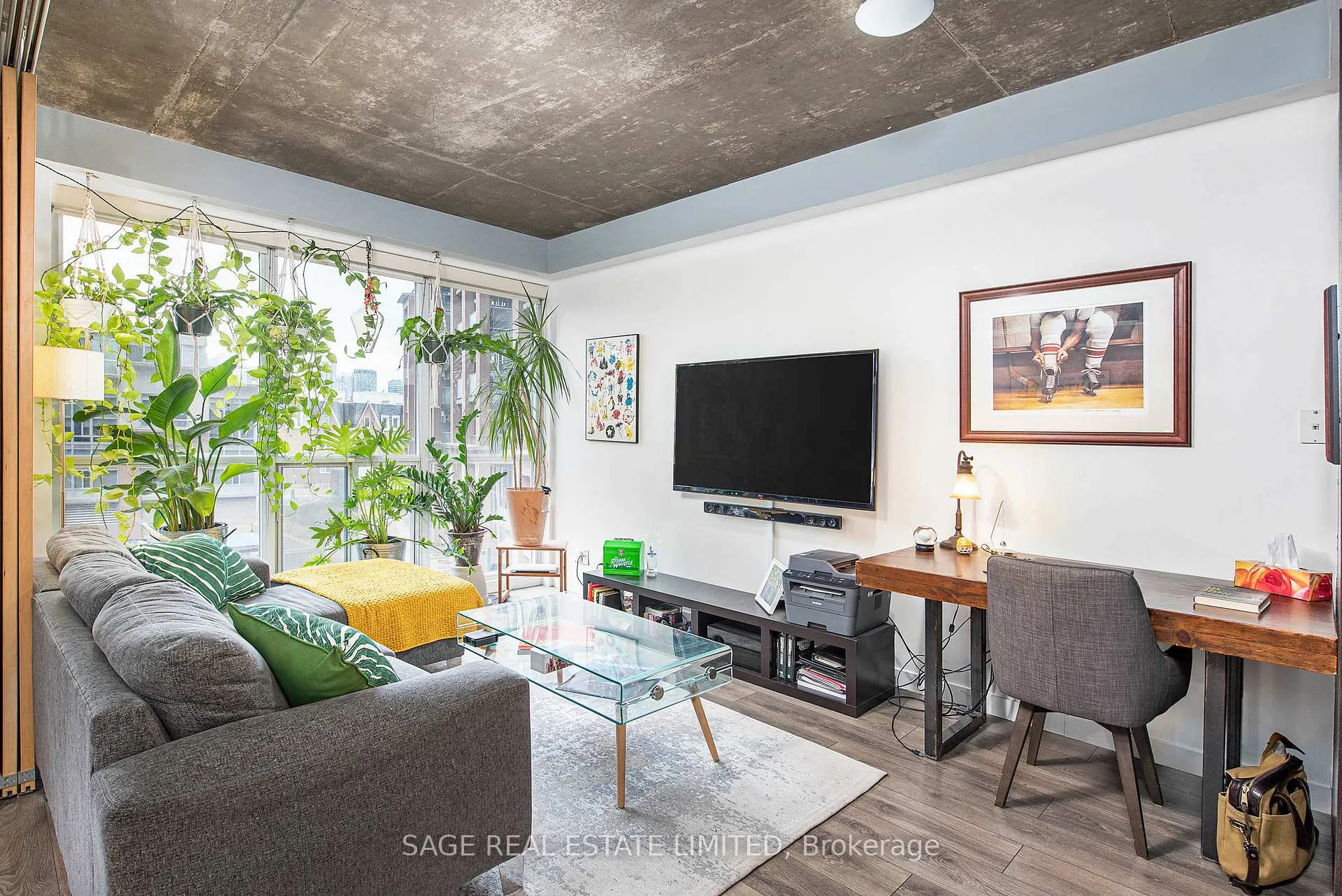 Photo 5 of Unit 328, 1 Shaw Street, Toronto, Niagara — HOMEH