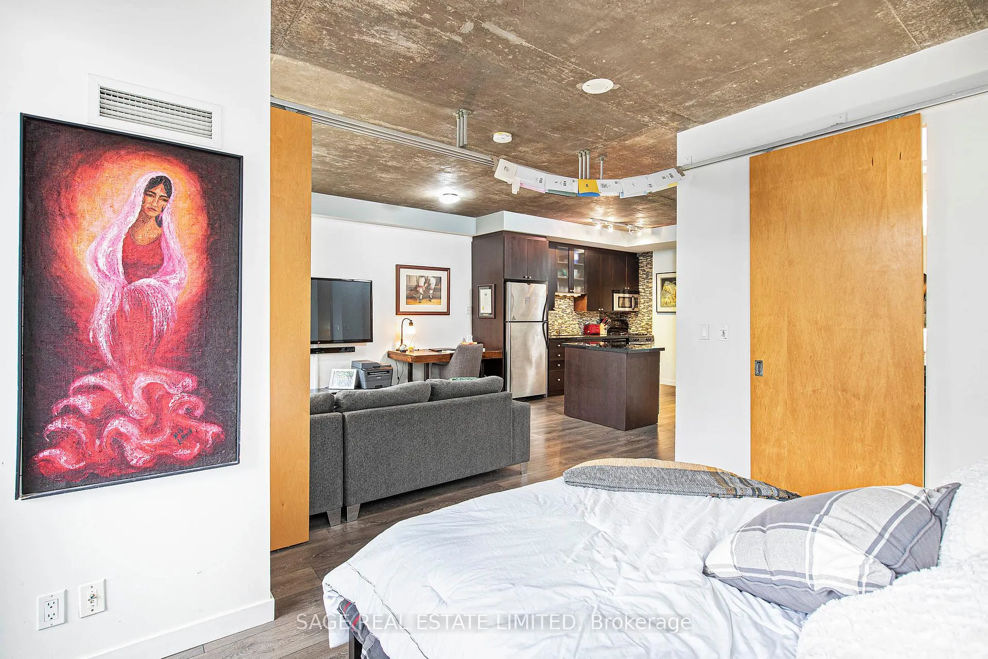 Photo 17 of Unit 328, 1 Shaw Street, Toronto, Niagara — HOMEH