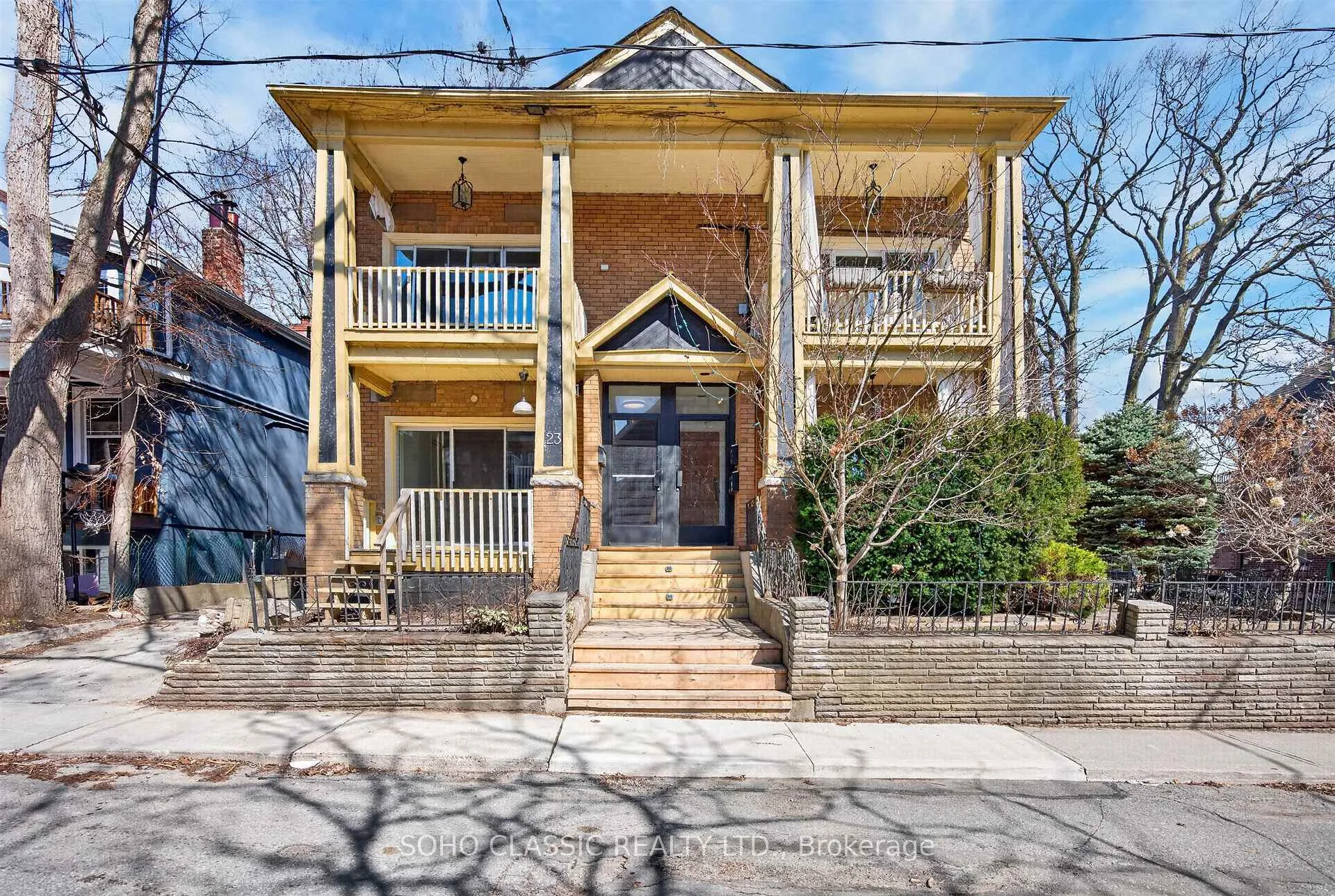 Front of Unit 2nd floor, 23 Fernwood Park Avenue