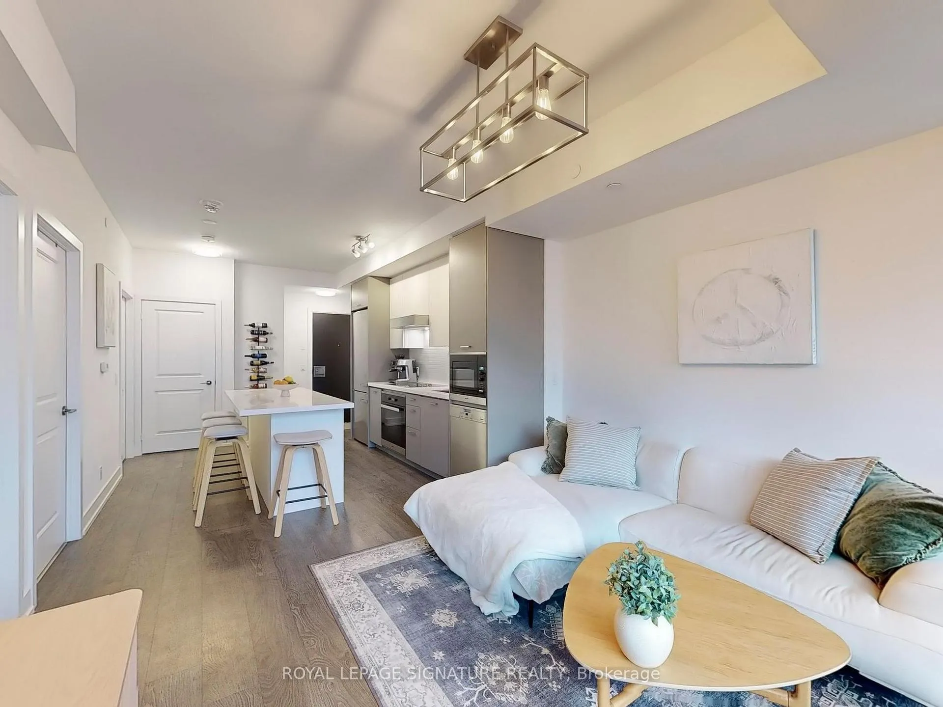Photo 8 of Unit 809, 11 Lillian Street, Toronto, Mount Pleasant West — HOMEH