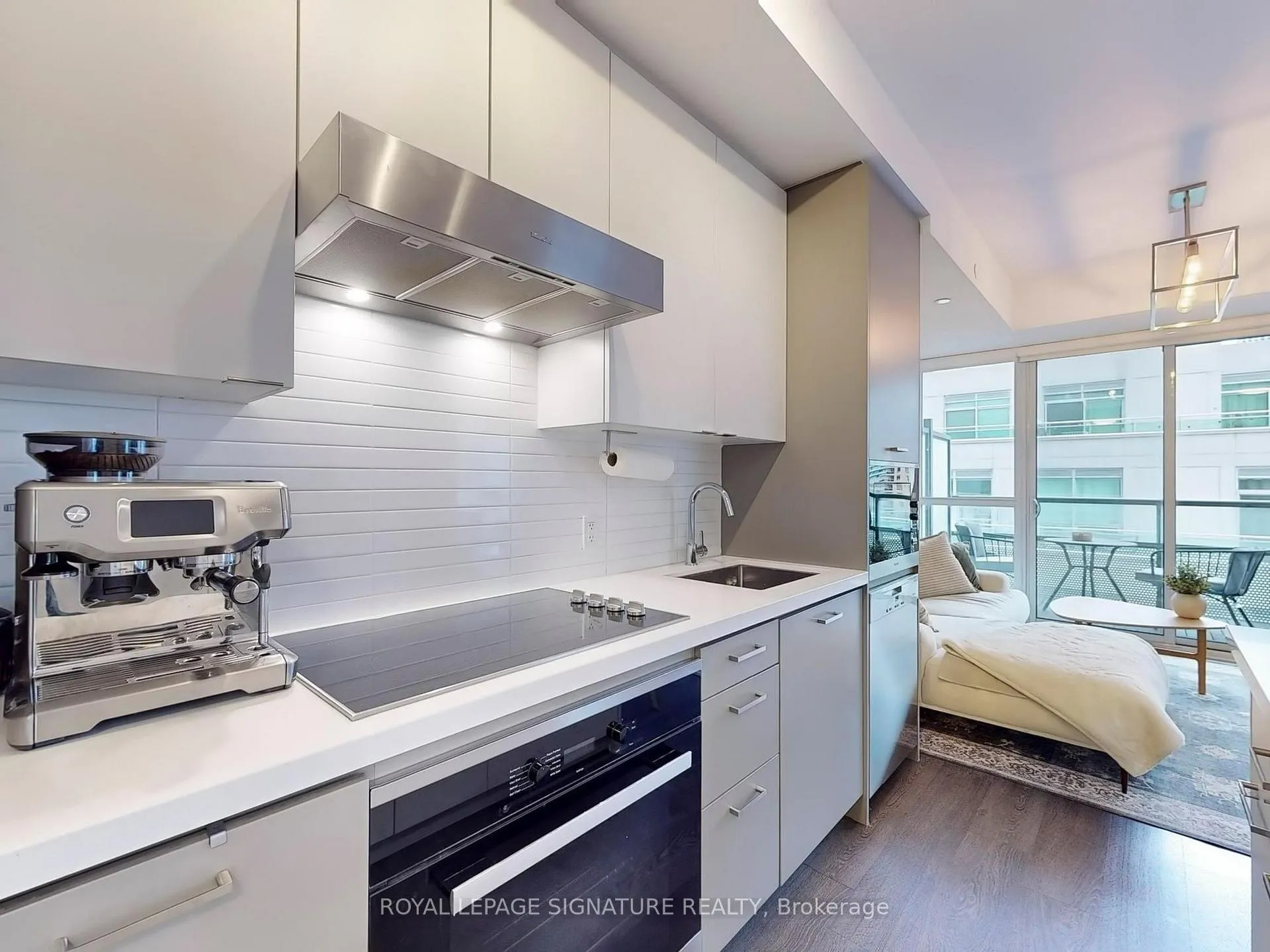 Photo 13 of Unit 809, 11 Lillian Street, Toronto, Mount Pleasant West — HOMEH