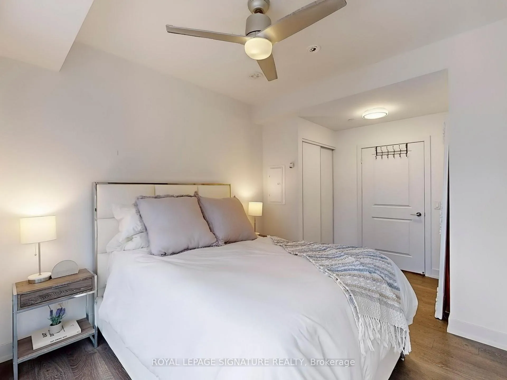 Photo 20 of Unit 809, 11 Lillian Street, Toronto, Mount Pleasant West — HOMEH
