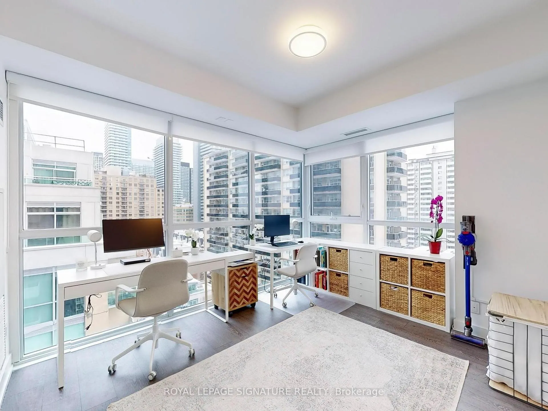 Photo 22 of Unit 809, 11 Lillian Street, Toronto, Mount Pleasant West — HOMEH