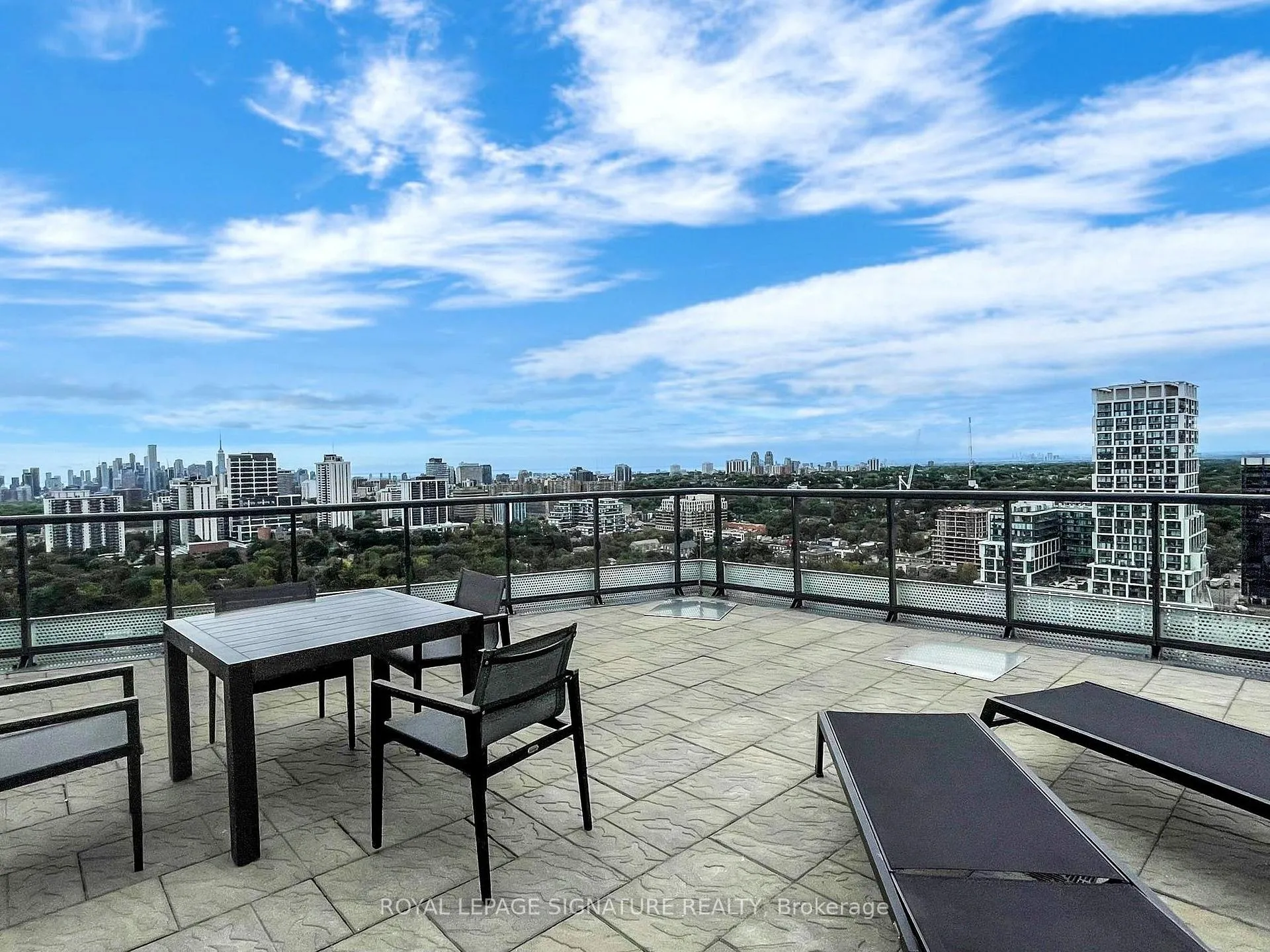 Photo 40 of Unit 809, 11 Lillian Street, Toronto, Mount Pleasant West — HOMEH