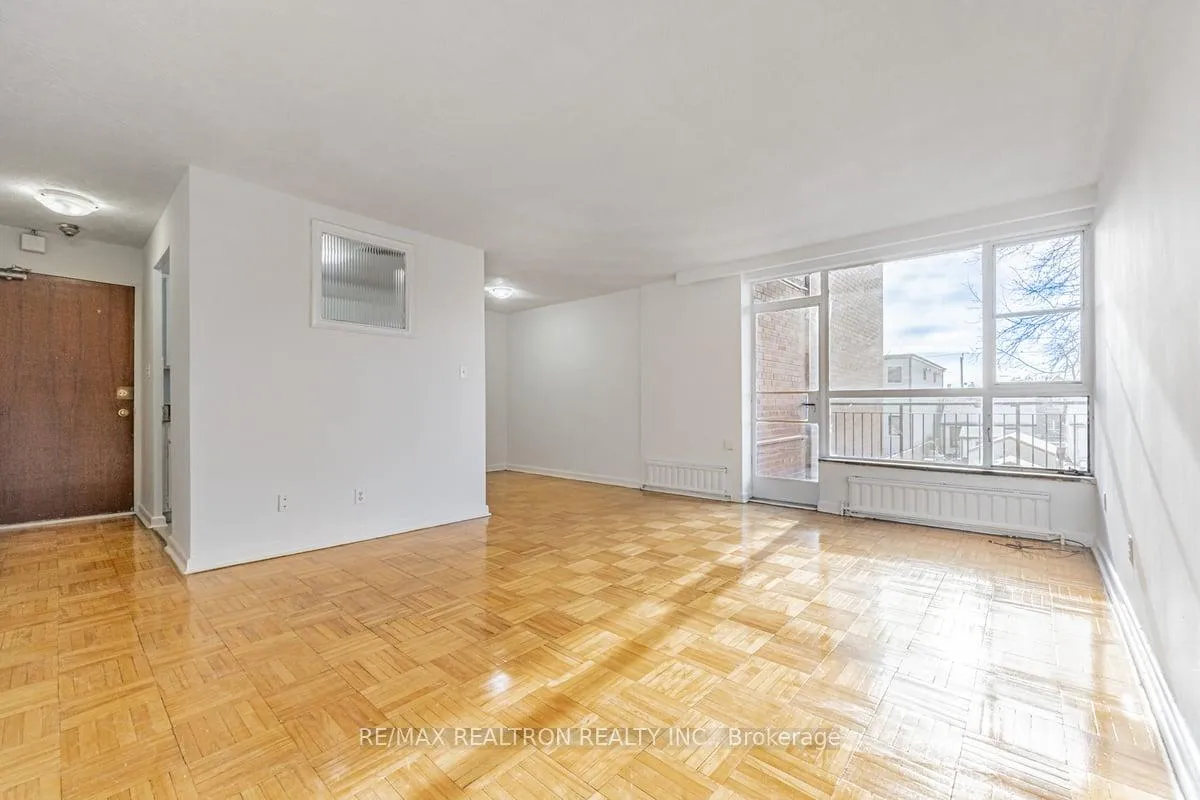 Photo 4 of Unit 215, 165 Cosburn Avenue, Toronto, Danforth Village-East York — HOMEH