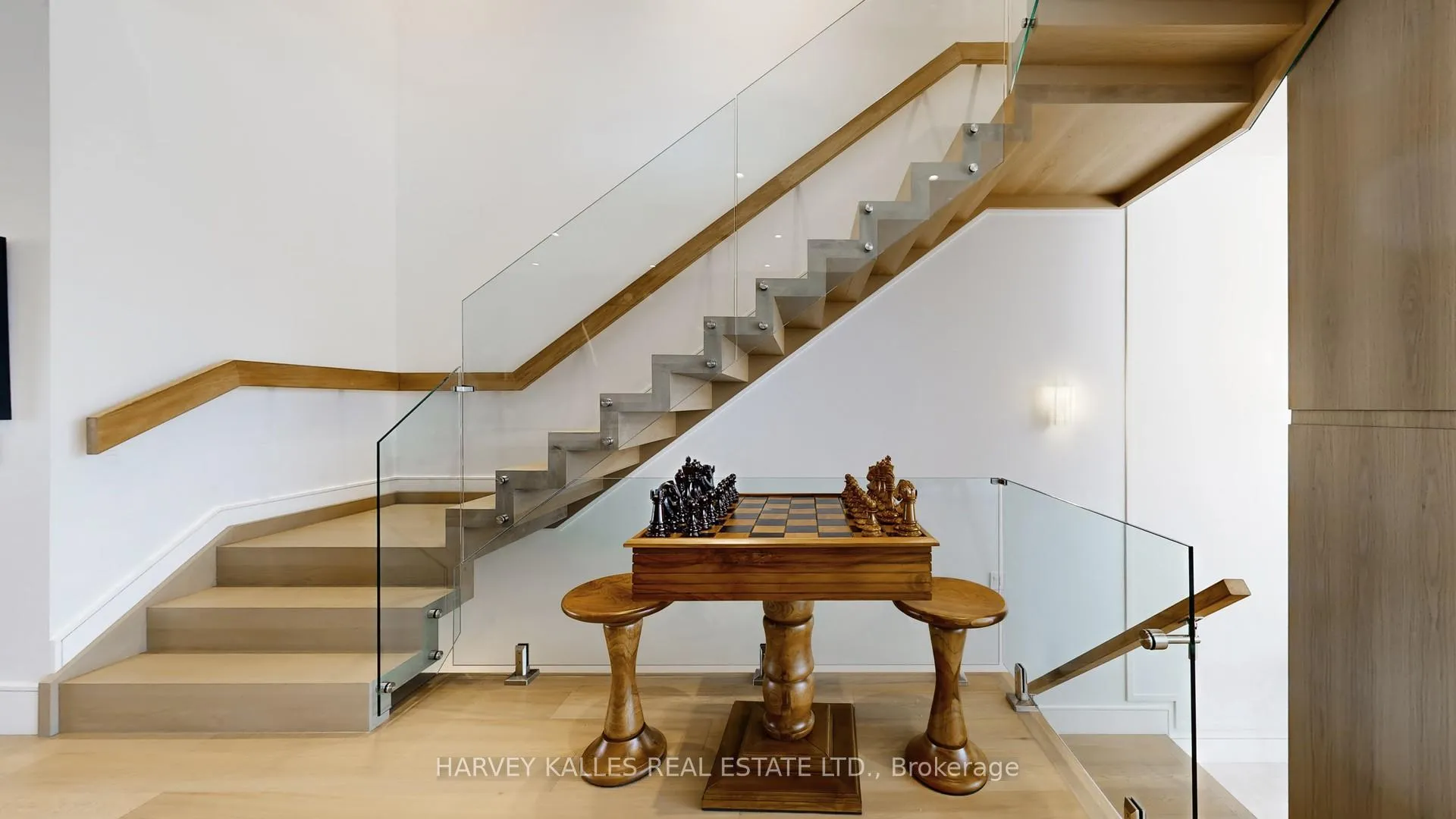 Photo 15 of 313 Rosewell Avenue, Toronto, Lawrence Park South — HOMEH