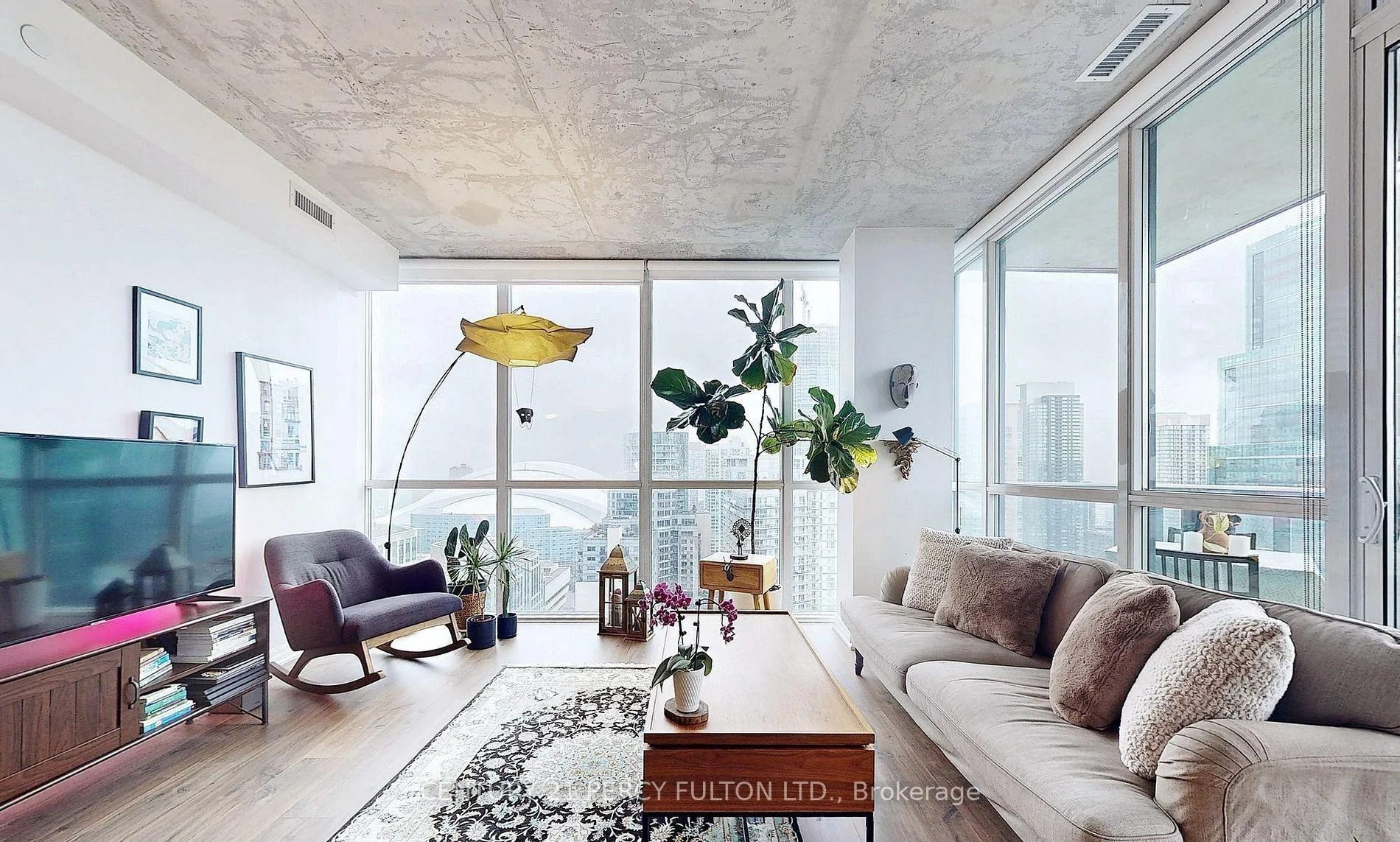 Photo 7 of Unit 2408, 88 Blue Jays Way, Toronto, Waterfront Communities — HOMEH