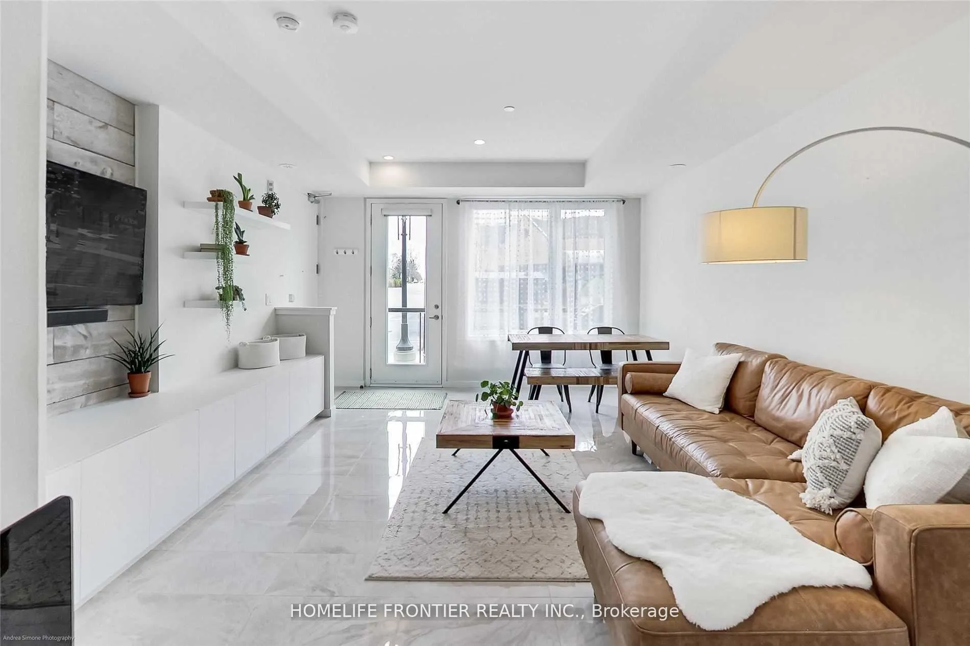 Photo 5 of Unit 121, 600 Alex Gardner Circle, Aurora, Aurora Heights — HOMEH