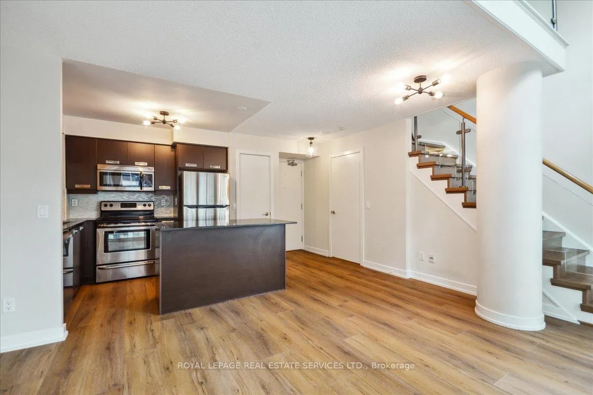 Photo 6 of Unit 405, 100 Western Battery Road, Toronto, Niagara — HOMEH
