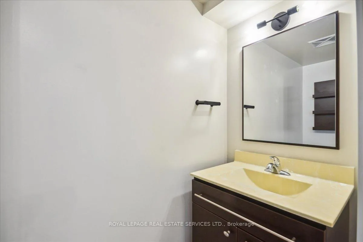 Photo 23 of Unit 405, 100 Western Battery Road, Toronto, Niagara — HOMEH