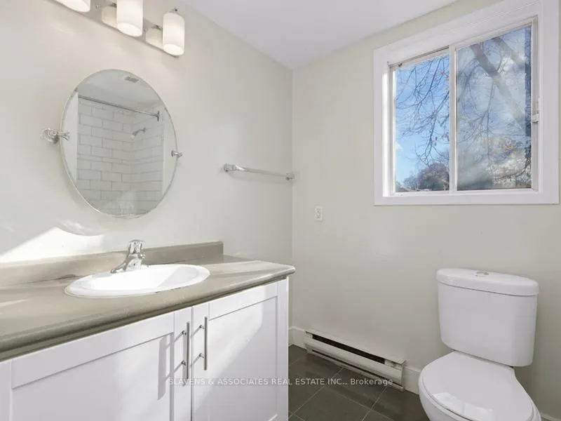 Photo 6 of Unit 303, 170 Grove Street E, Barrie, Wellington — HOMEH