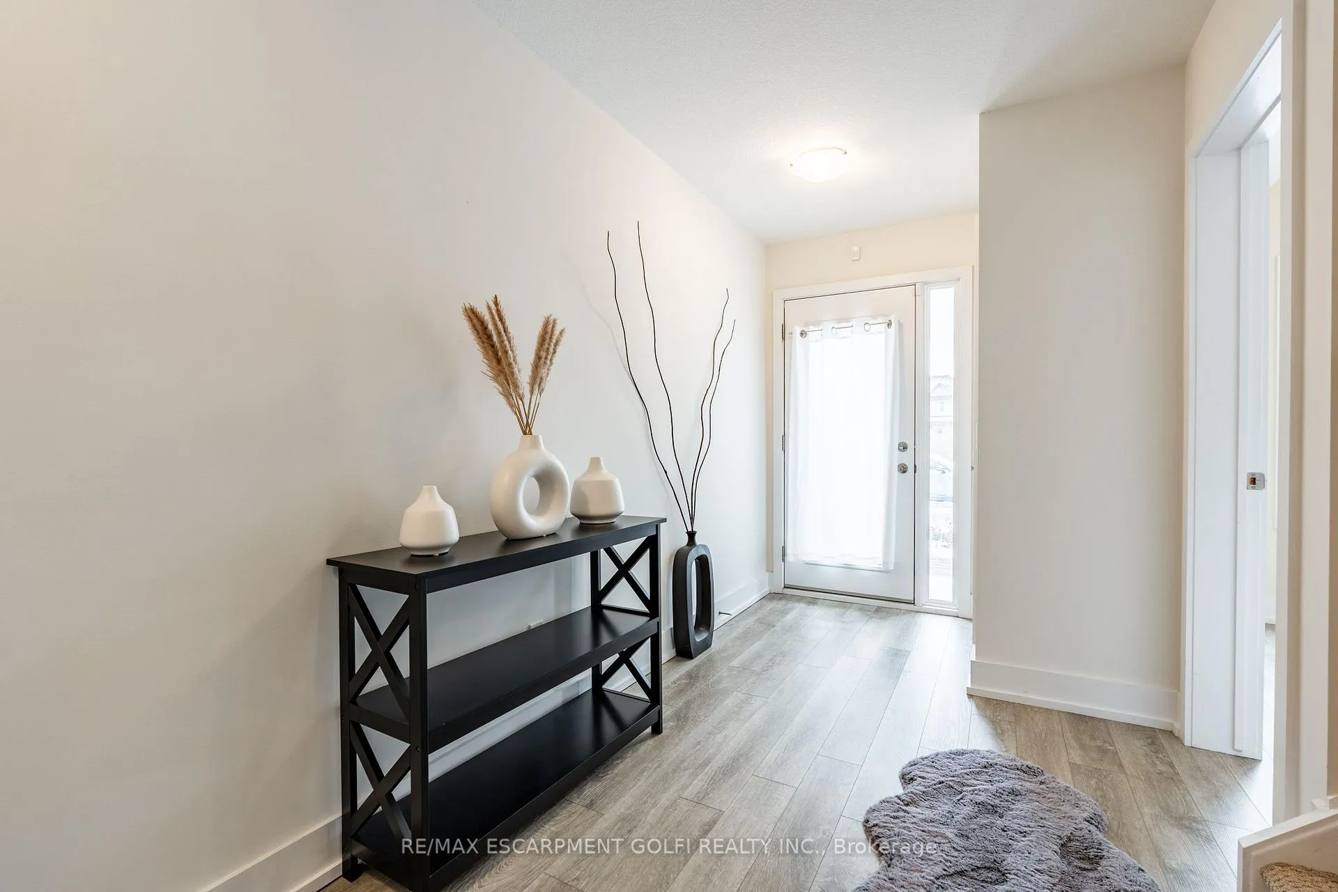 Photo 6 of Unit 10, 115 Shoreview Place, Hamilton, Stoney Creek — HOMEH