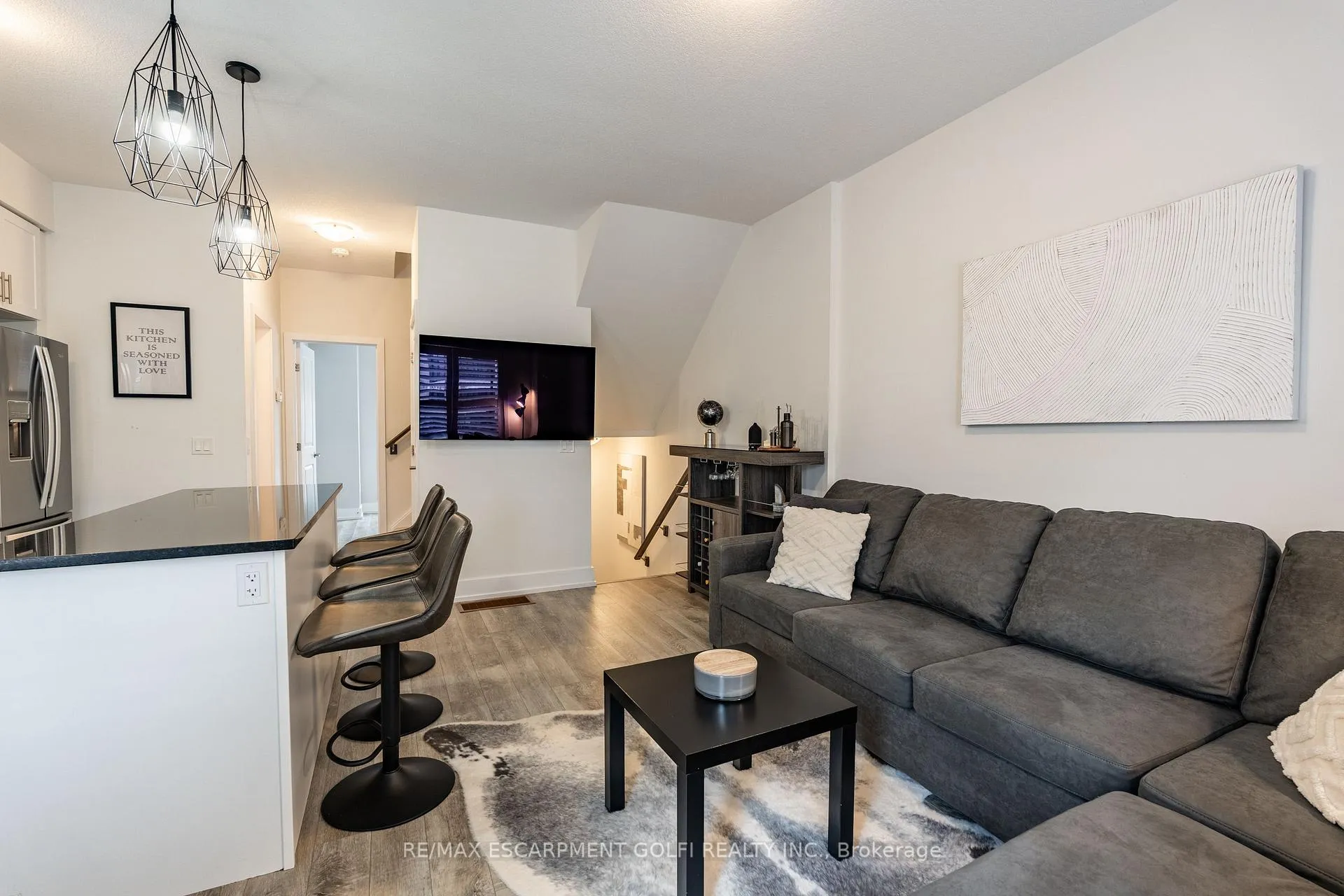 Photo 10 of Unit 10, 115 Shoreview Place, Hamilton, Stoney Creek — HOMEH