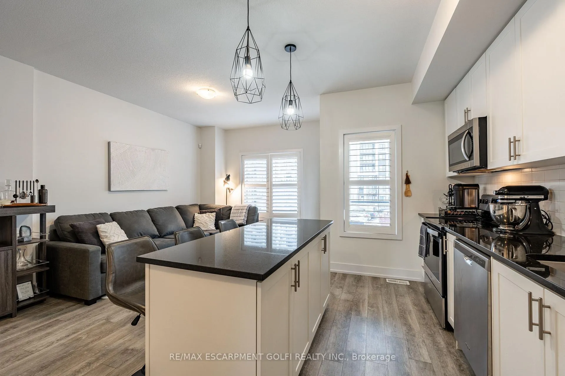 Photo 14 of Unit 10, 115 Shoreview Place, Hamilton, Stoney Creek — HOMEH
