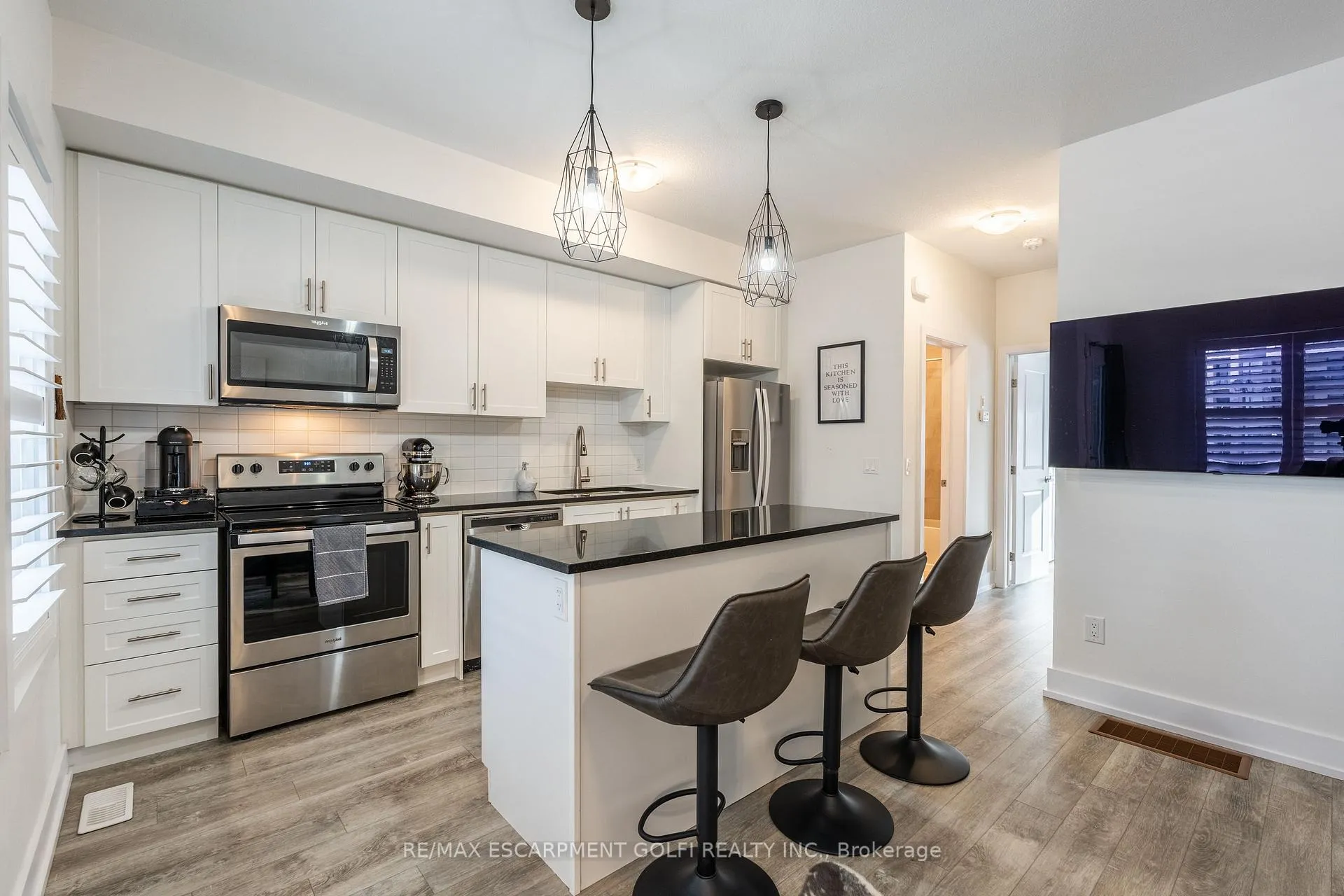 Photo 16 of Unit 10, 115 Shoreview Place, Hamilton, Stoney Creek — HOMEH