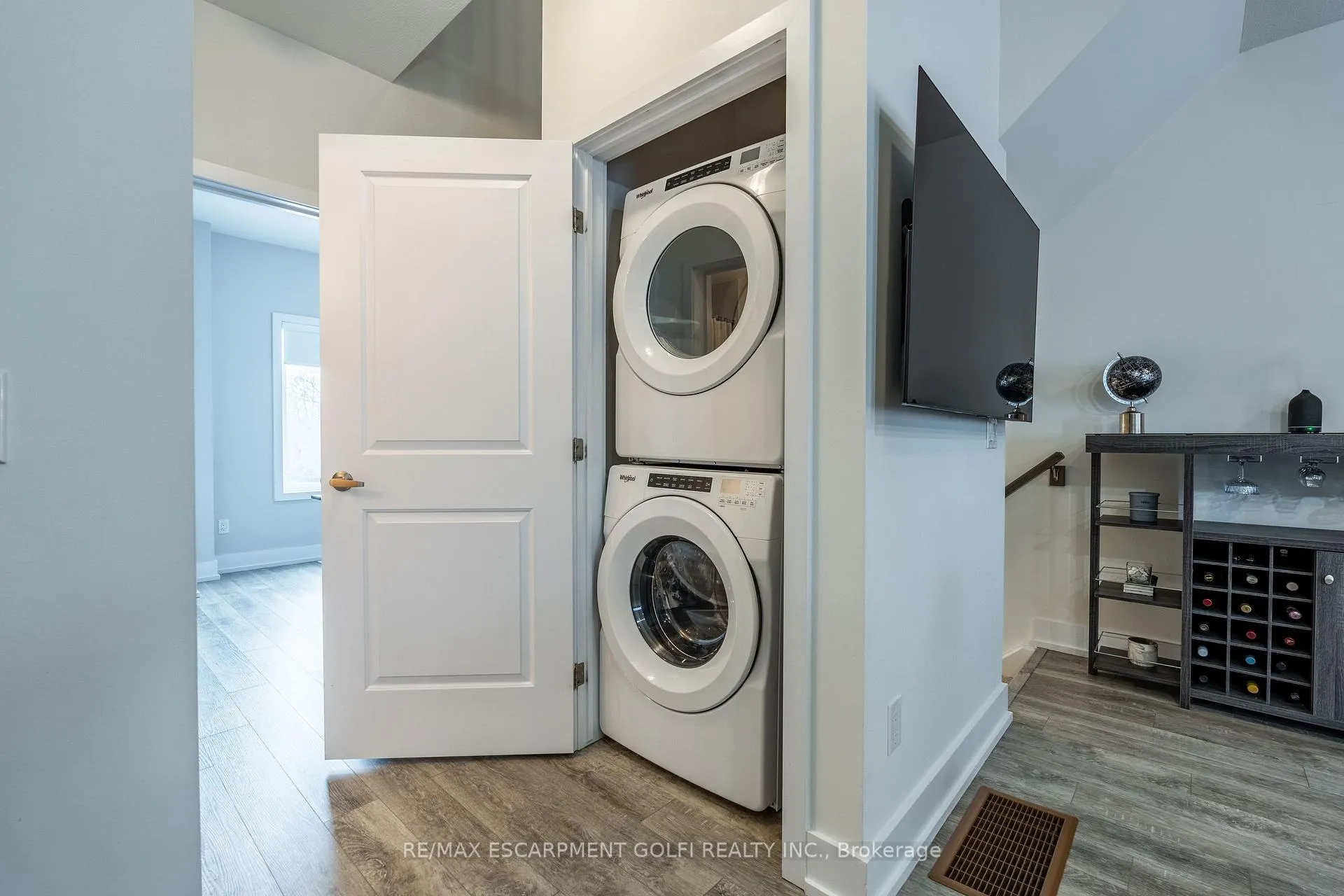Photo 20 of Unit 10, 115 Shoreview Place, Hamilton, Stoney Creek — HOMEH