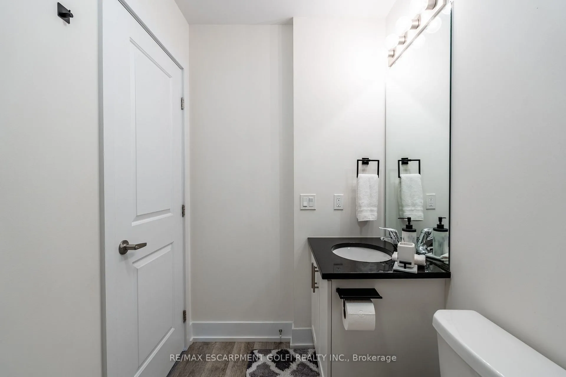 Photo 22 of Unit 10, 115 Shoreview Place, Hamilton, Stoney Creek — HOMEH
