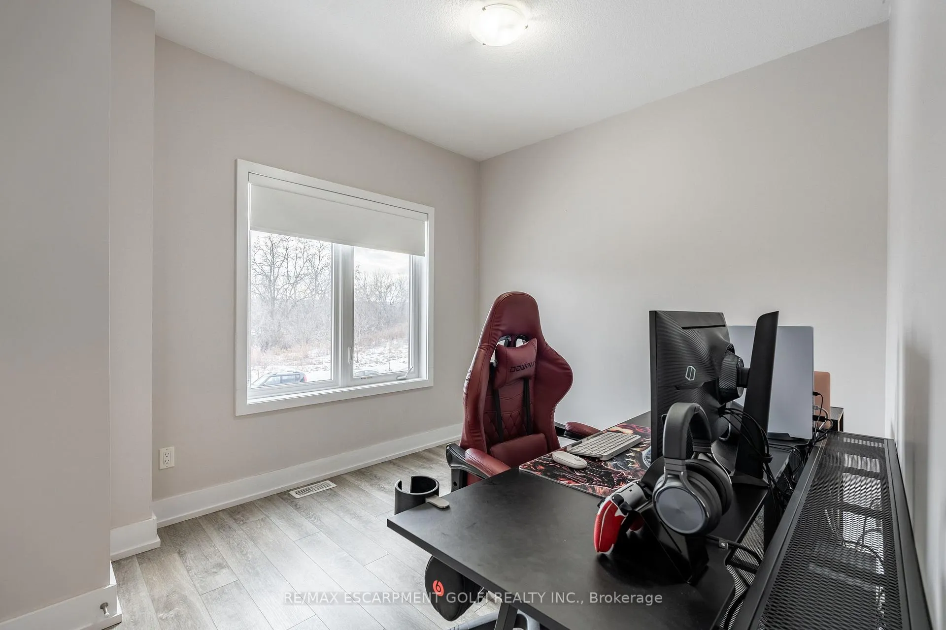 Photo 23 of Unit 10, 115 Shoreview Place, Hamilton, Stoney Creek — HOMEH