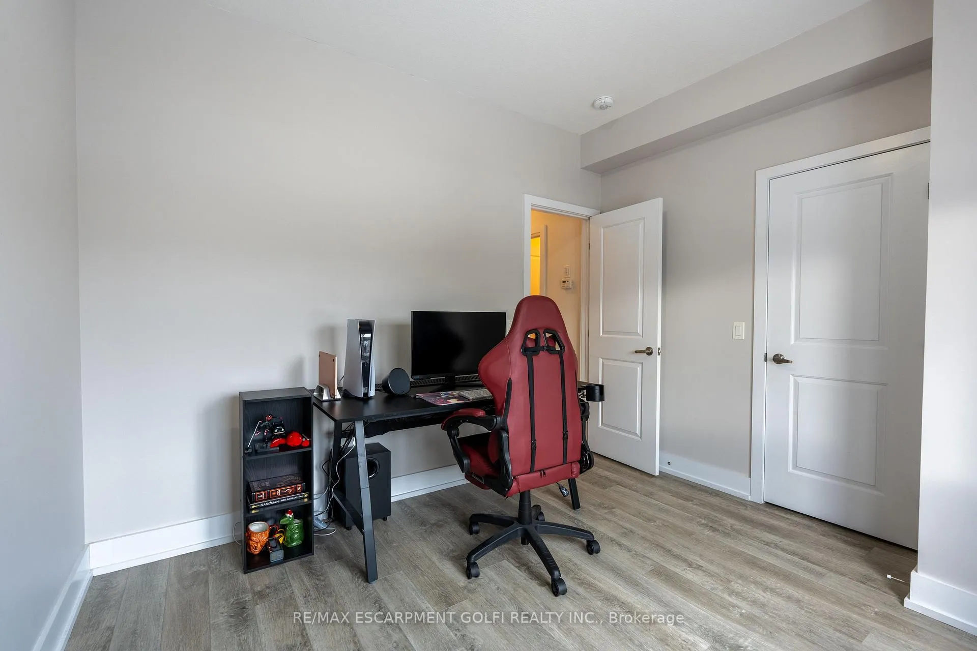 Photo 24 of Unit 10, 115 Shoreview Place, Hamilton, Stoney Creek — HOMEH