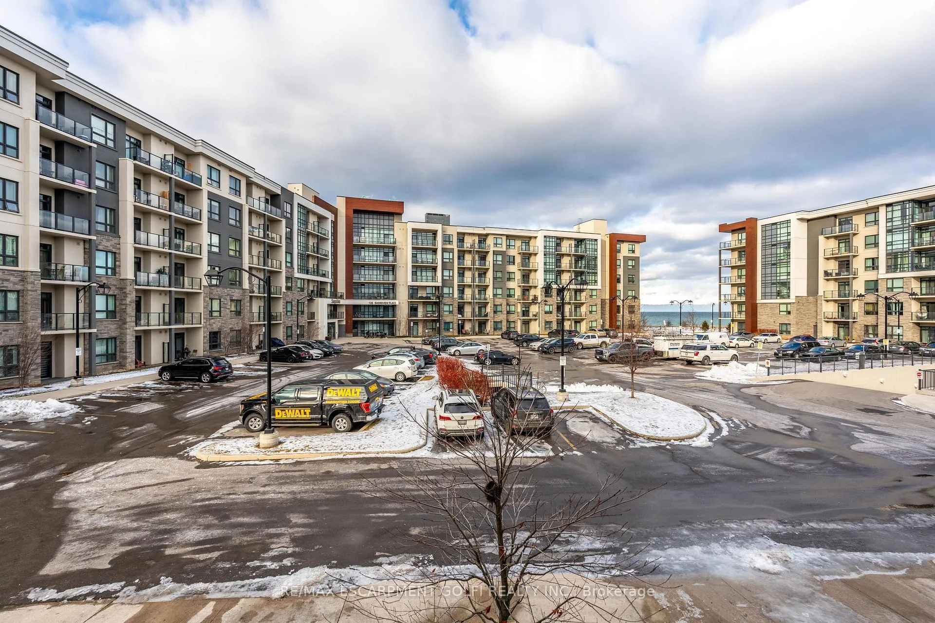 Photo 38 of Unit 10, 115 Shoreview Place, Hamilton, Stoney Creek — HOMEH