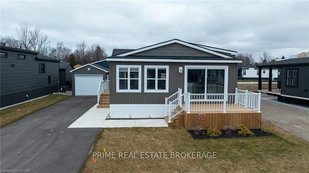 Photo 2 of Unit 62, 77683 Bluewater, Bluewater, Bayfield — HOMEH
