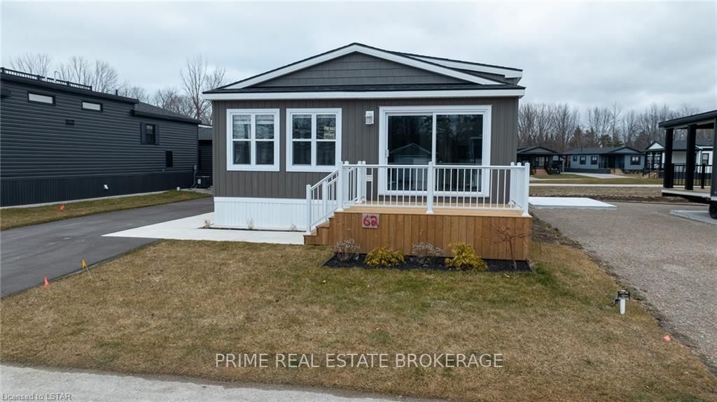Photo 3 of Unit 62, 77683 Bluewater, Bluewater, Bayfield — HOMEH