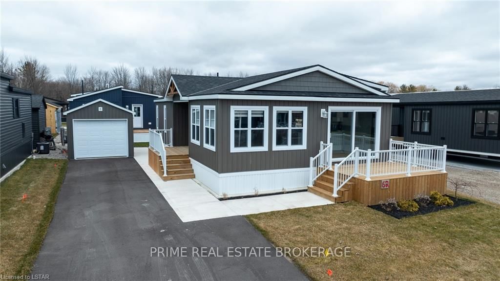 Photo 4 of Unit 62, 77683 Bluewater, Bluewater, Bayfield — HOMEH