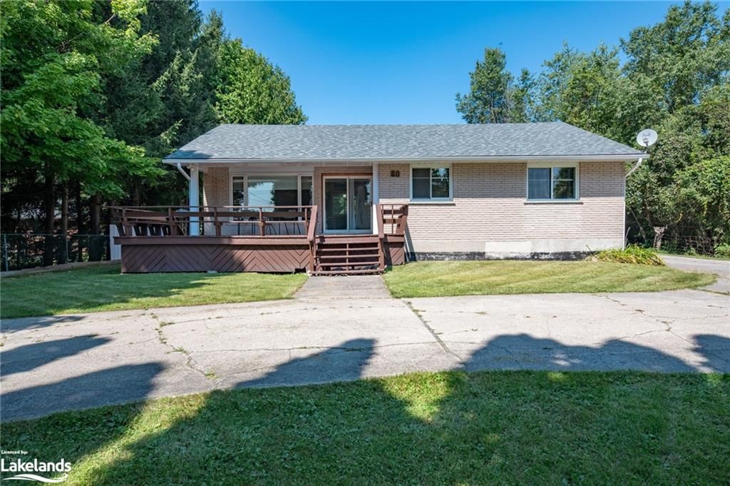 Front of 80 Balm Beach Road W