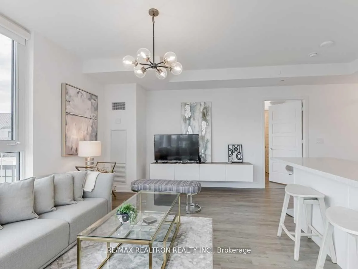 Photo 13 of Unit D326, 333 Sea Ray Avenue, Innisfil, Rural Innisfil — HOMEH