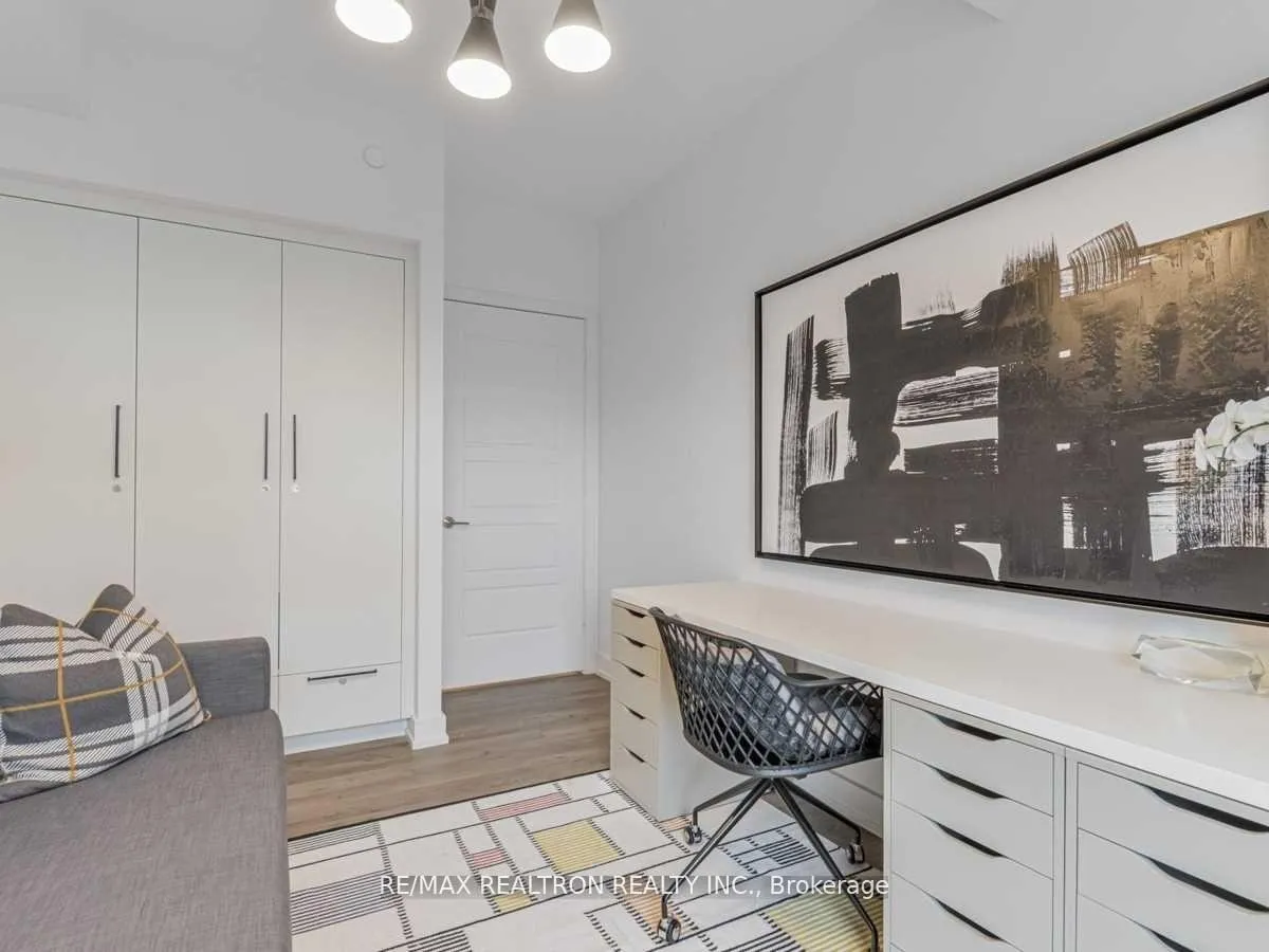 Photo 17 of Unit D326, 333 Sea Ray Avenue, Innisfil, Rural Innisfil — HOMEH