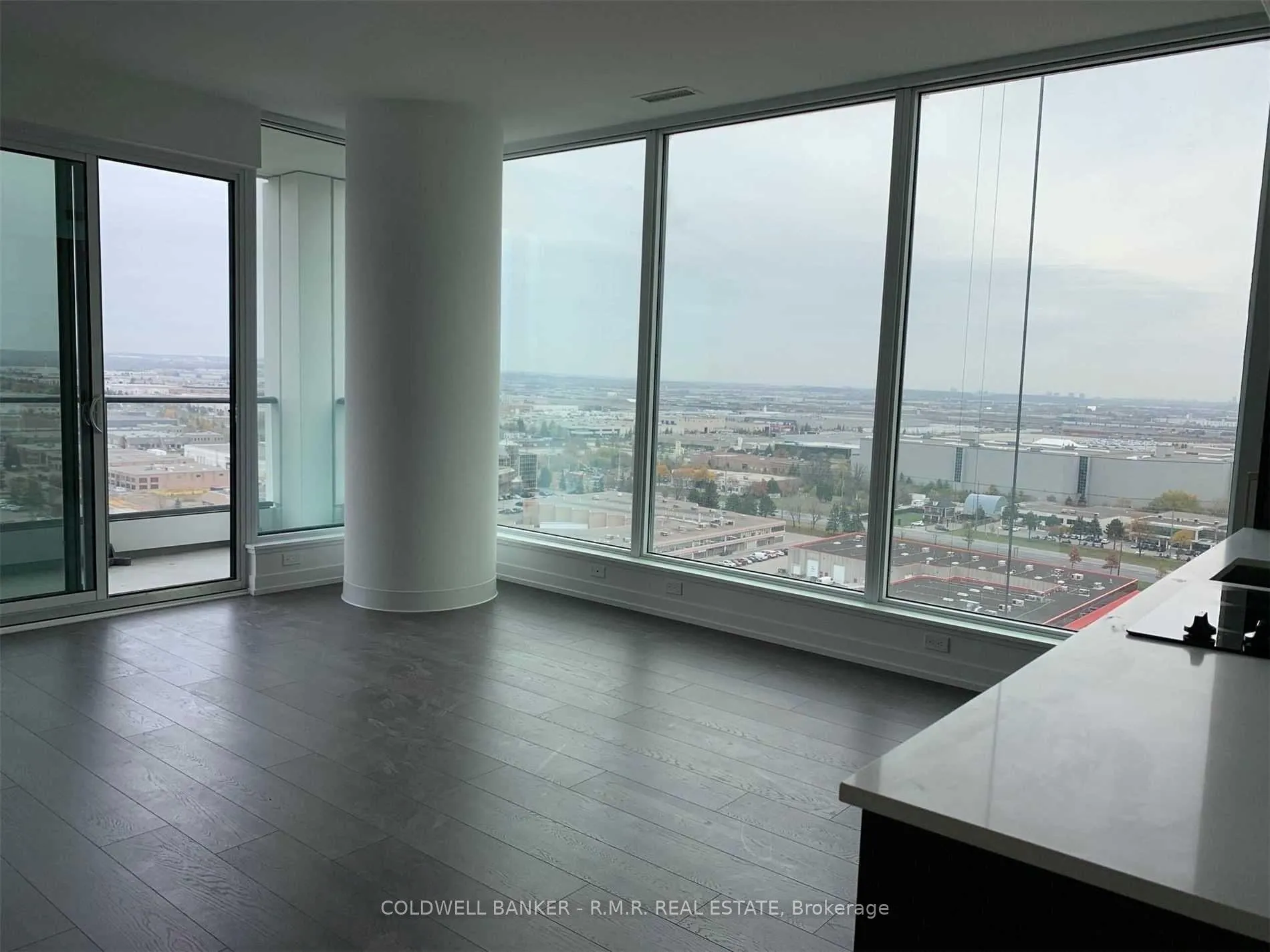 Photo 6 of Unit 2002, 898 Portage Parkway, Vaughan, Vaughan Corporate Centre — HOMEH